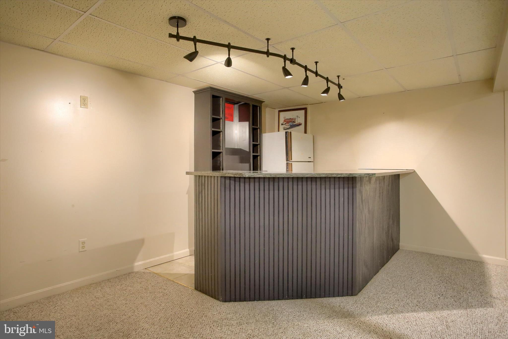 MEETING HOUSE HEIGHTS - Residential