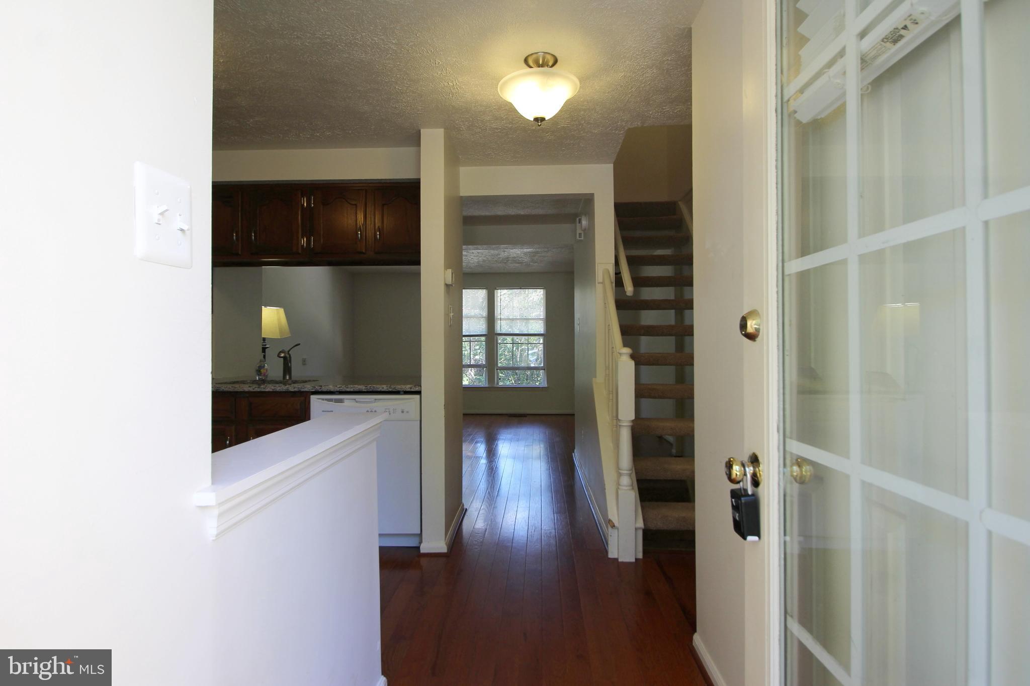 1544 WOODCREST DRIVE