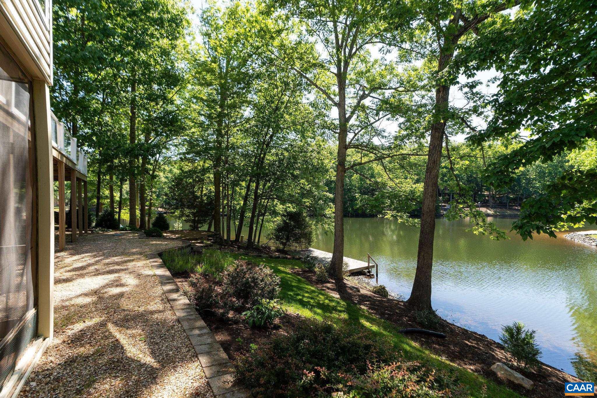 LAKE MONTICELLO - Residential