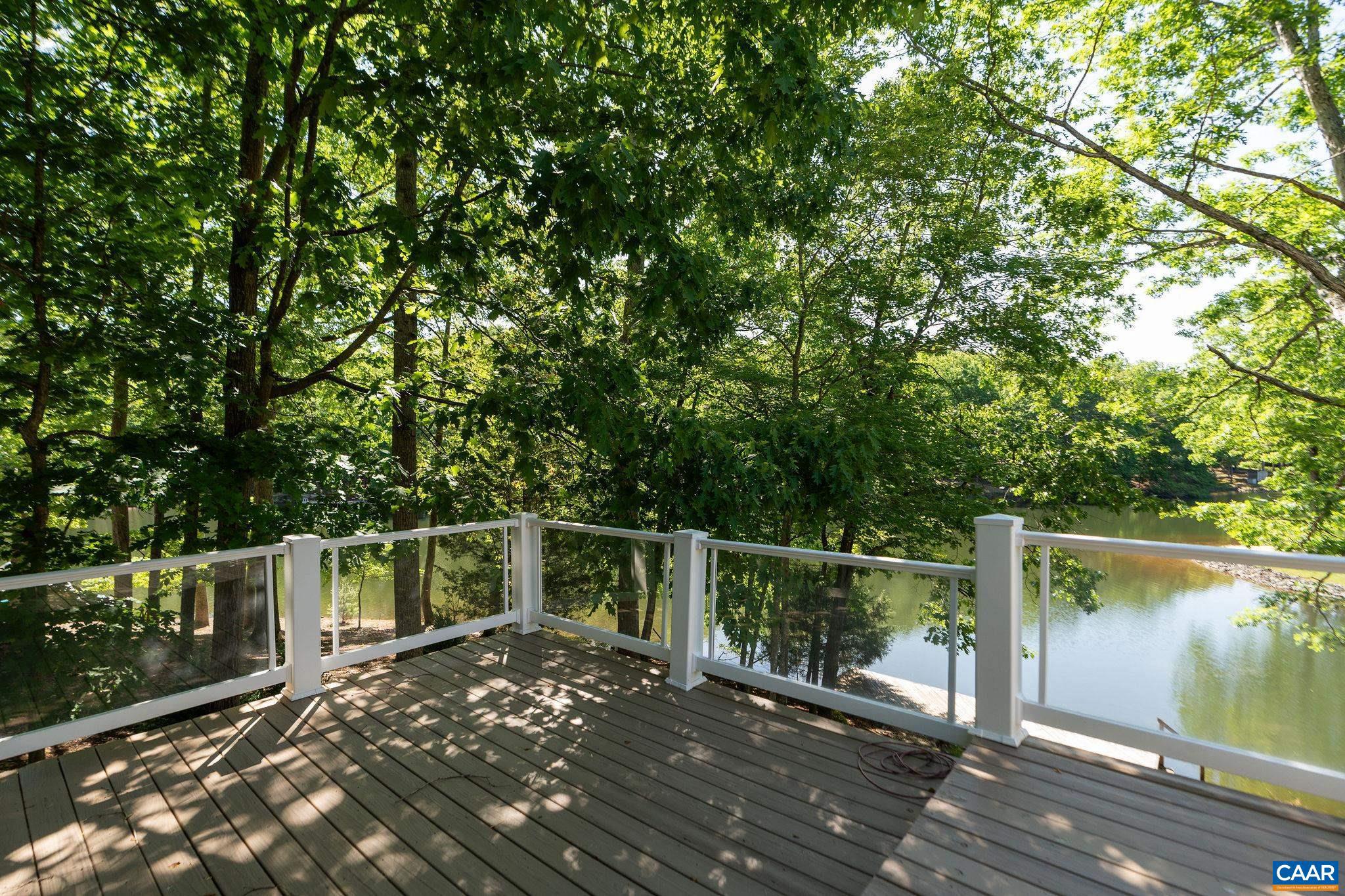 LAKE MONTICELLO - Residential