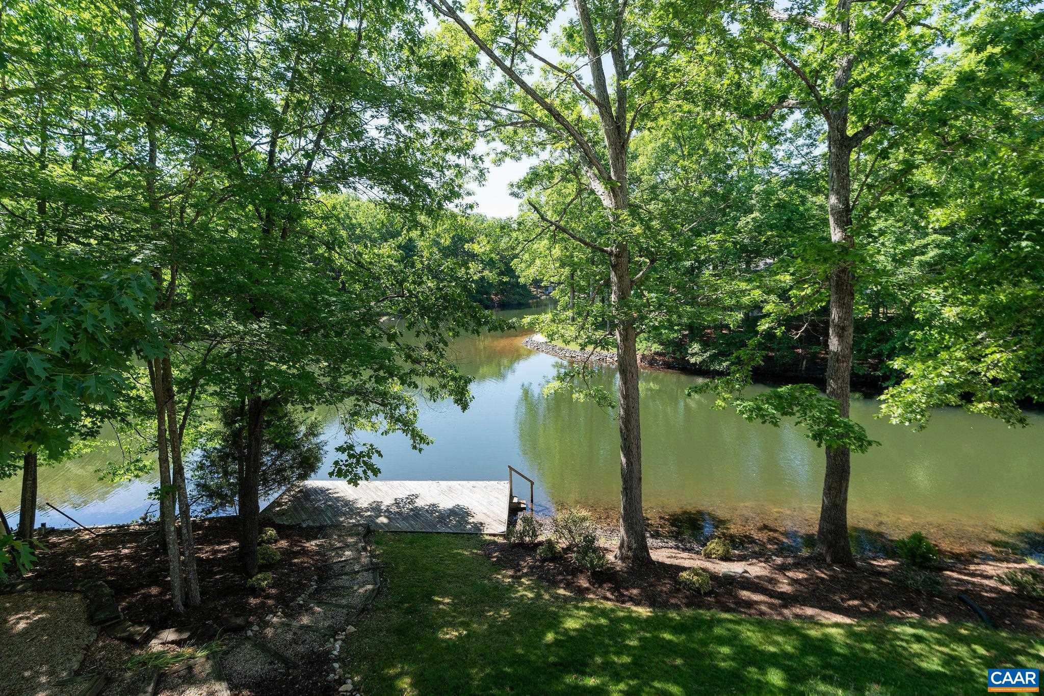 LAKE MONTICELLO - Residential