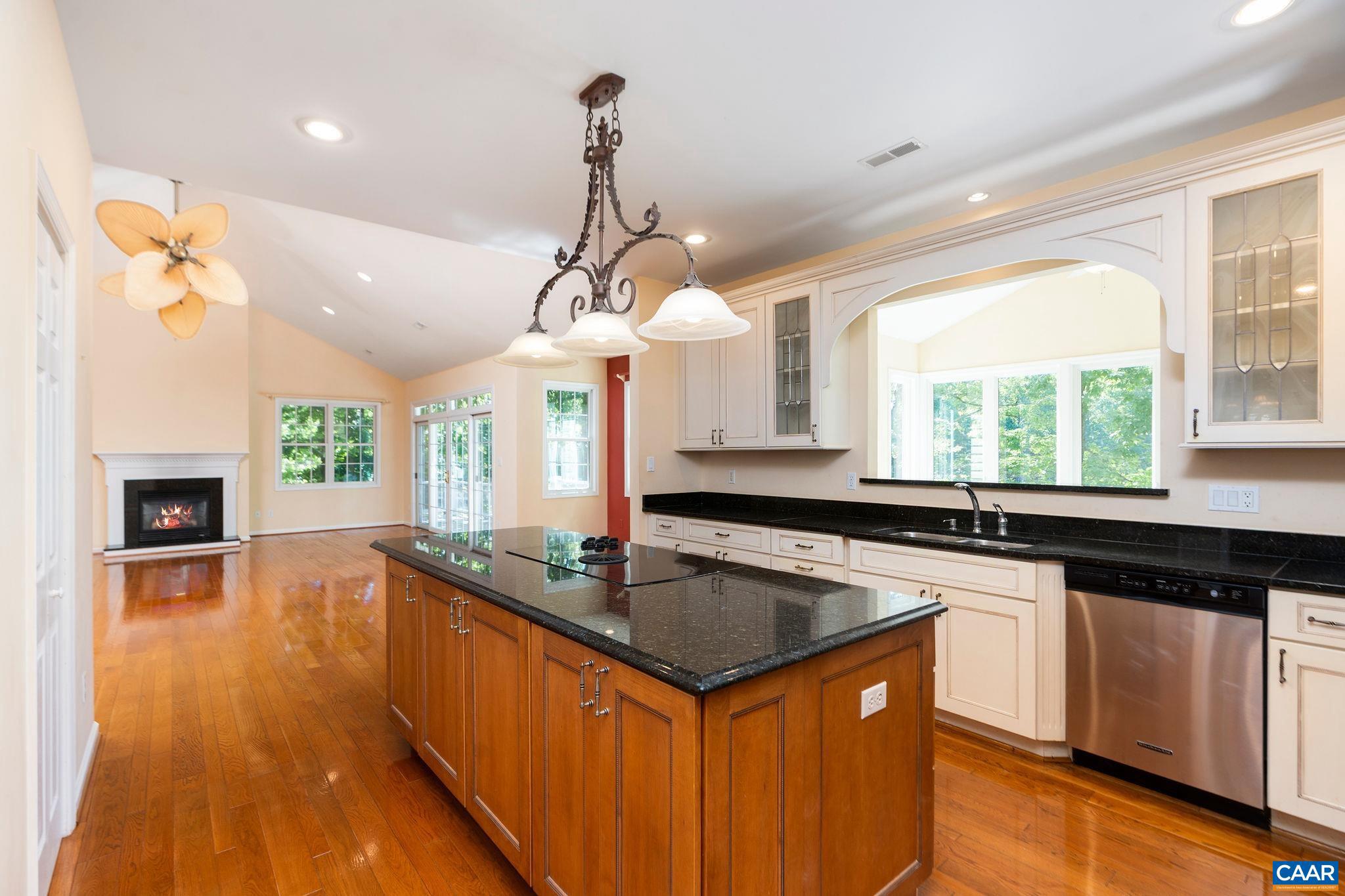 LAKE MONTICELLO - Residential