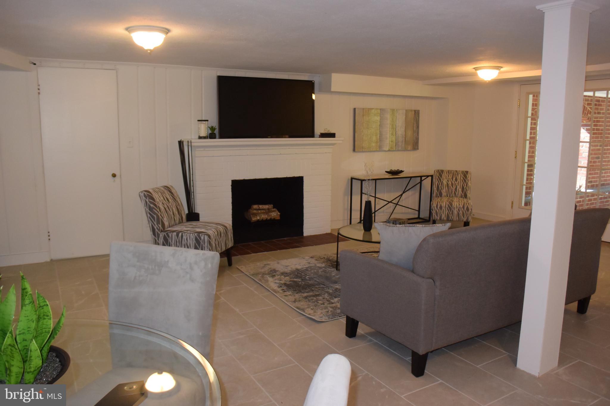 BRADDOCK HEIGHTS - Residential