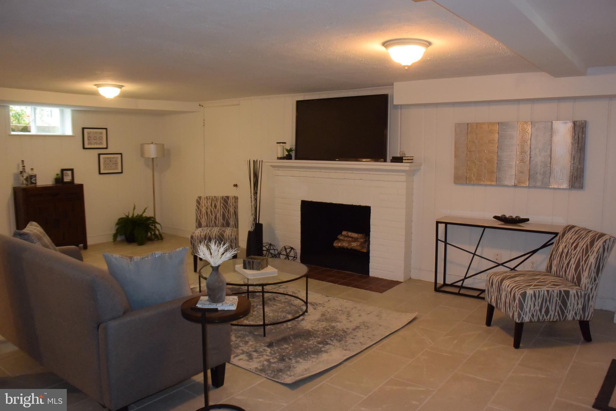 BRADDOCK HEIGHTS - Residential