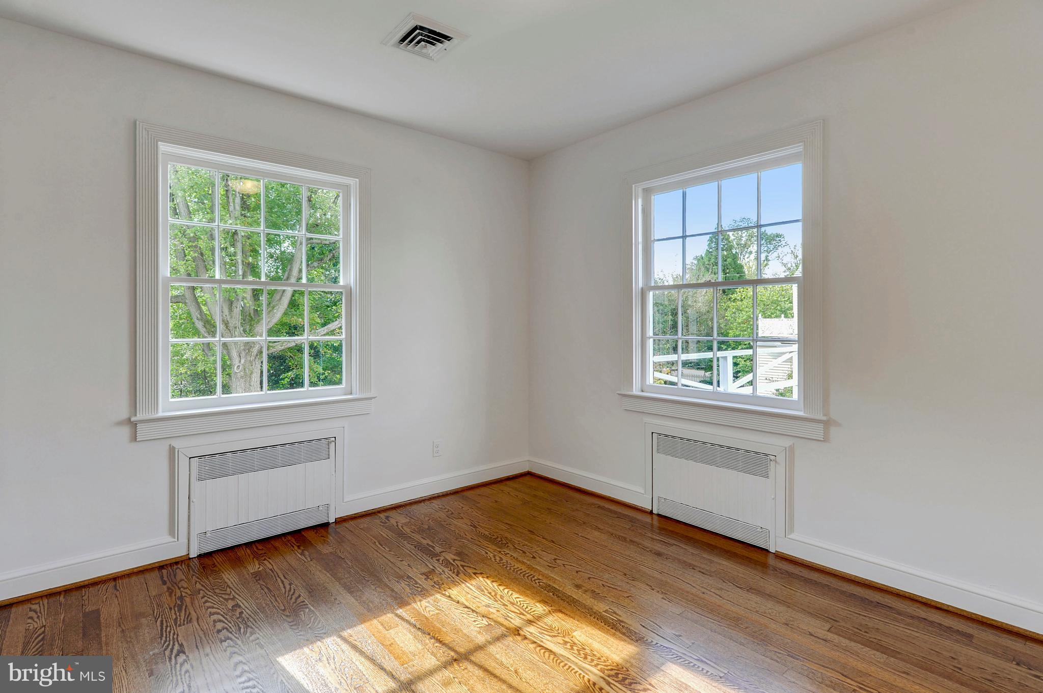 BRADDOCK HEIGHTS - Residential