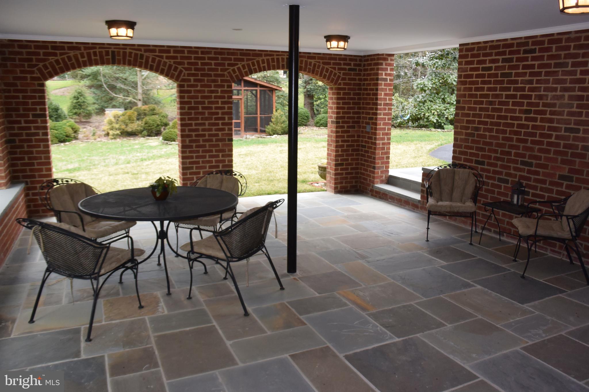 BRADDOCK HEIGHTS - Residential