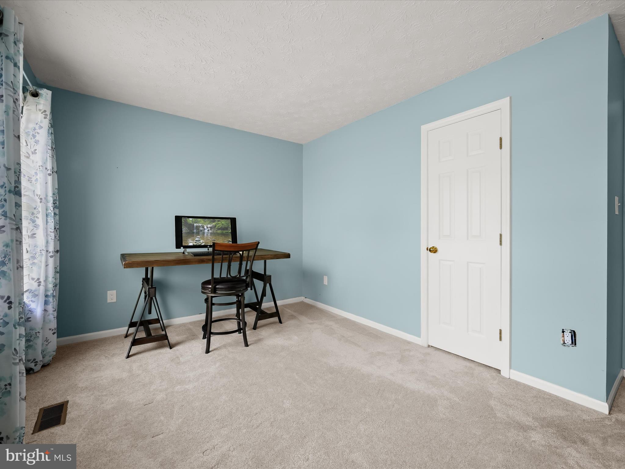 HICKORY RIDGE - Residential