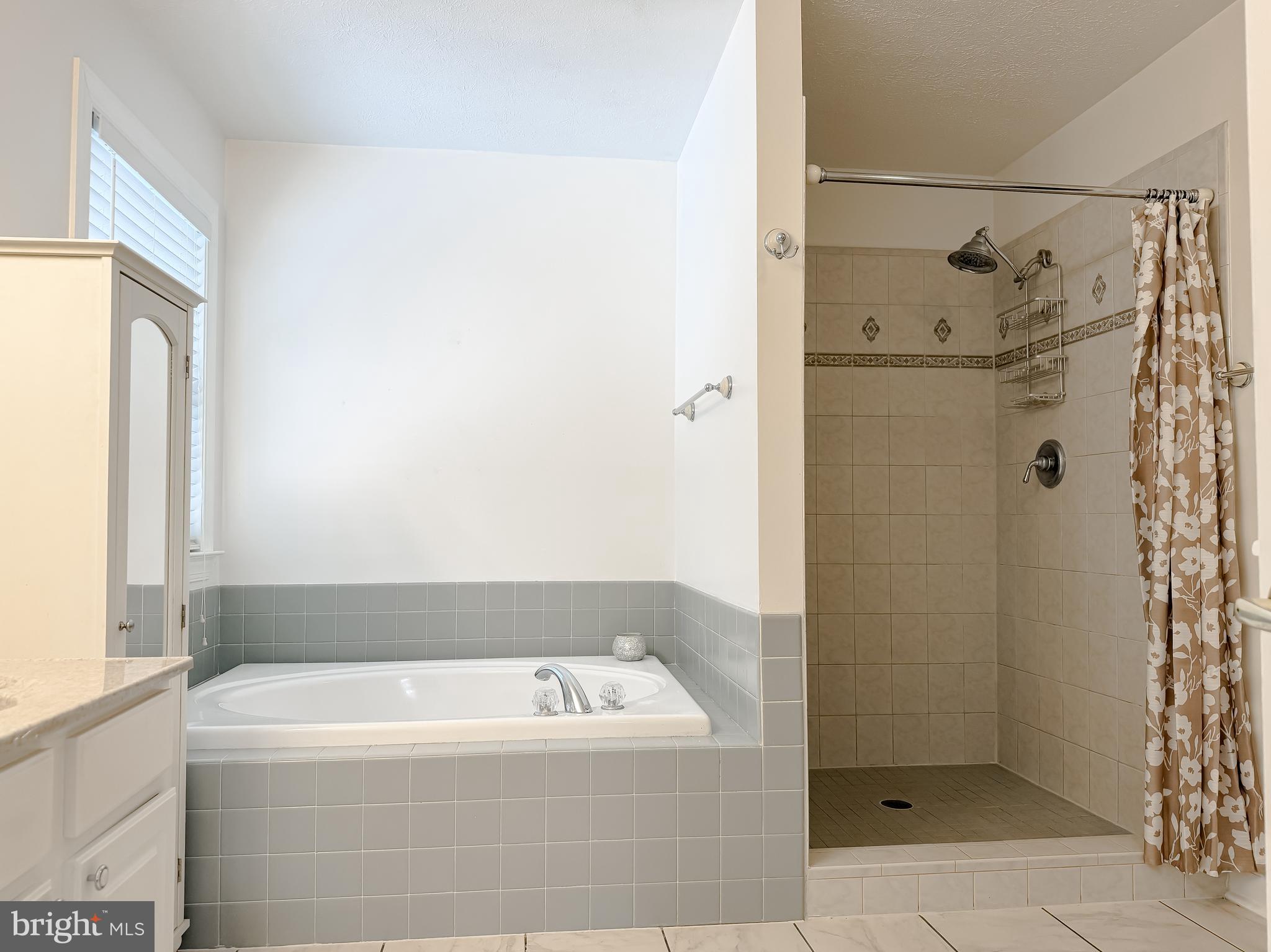 HILTON RIDGE ESTATES - Residential