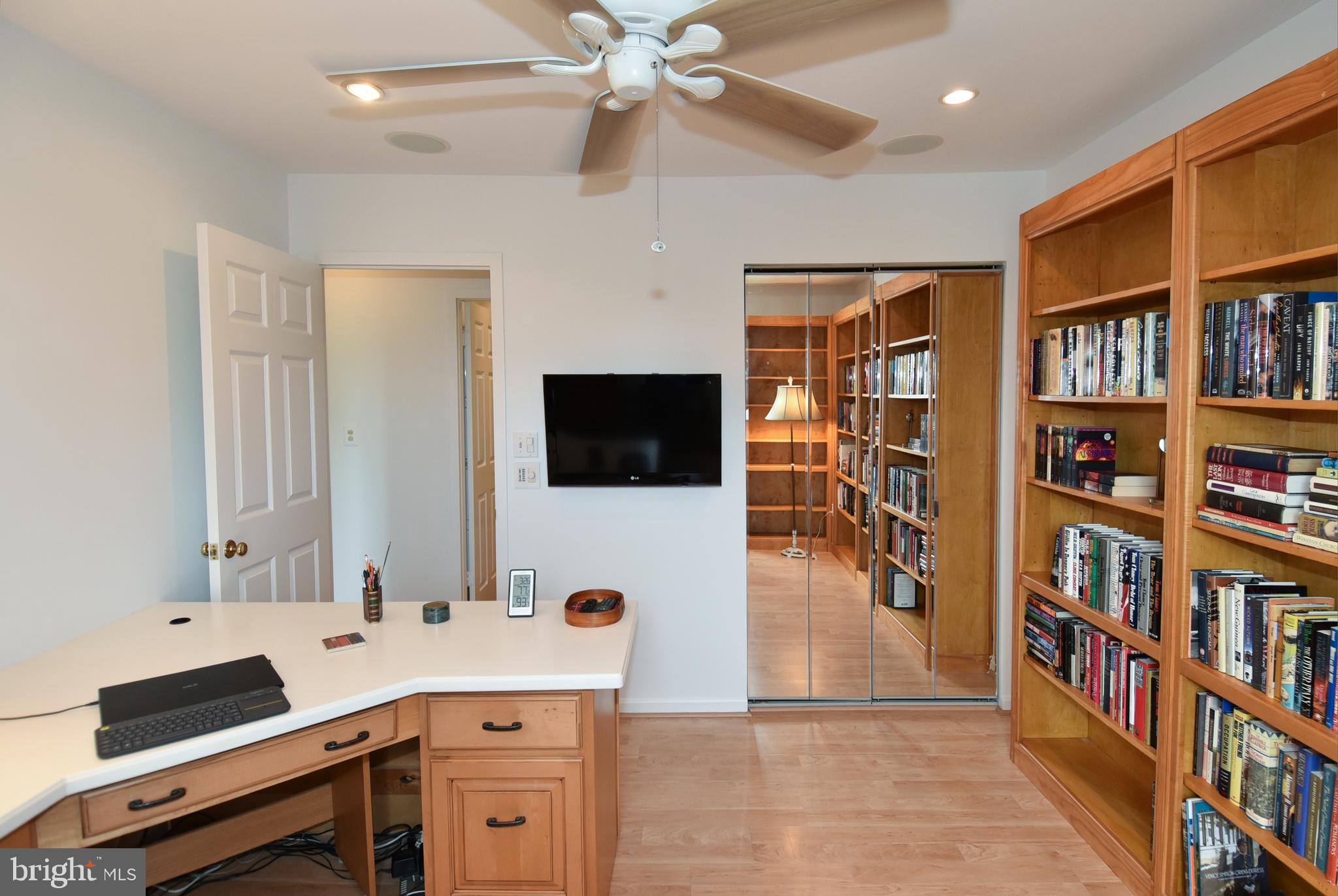 WESTHAMPTON MEWS - Residential