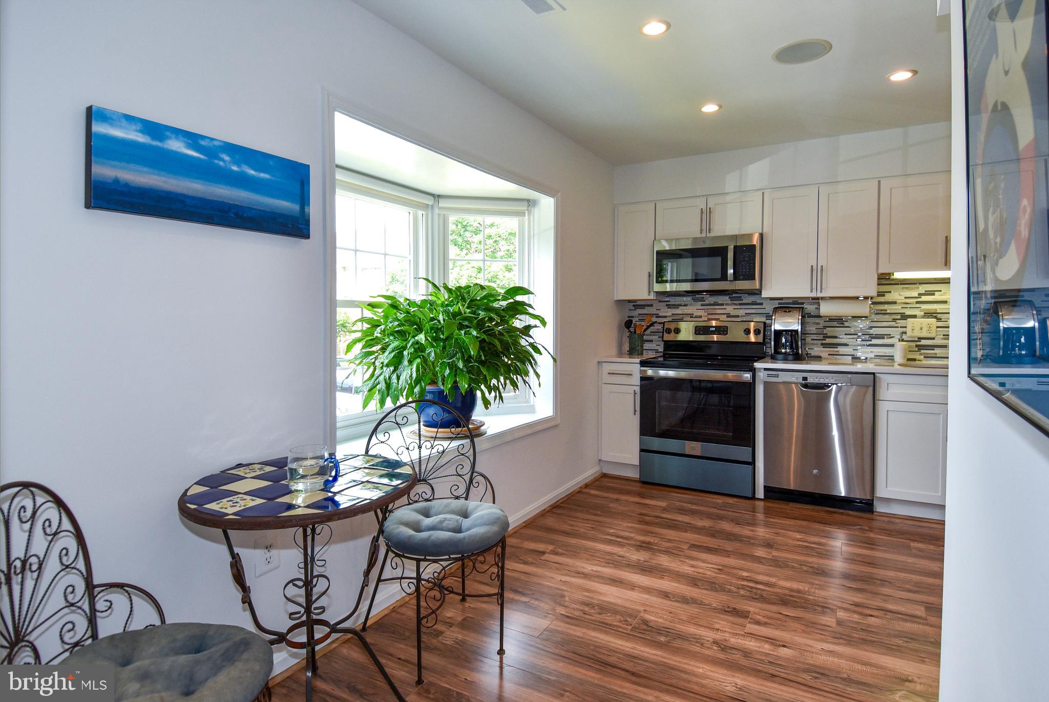 WESTHAMPTON MEWS - Residential