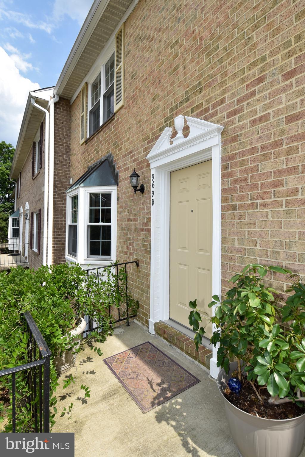 WESTHAMPTON MEWS - Residential