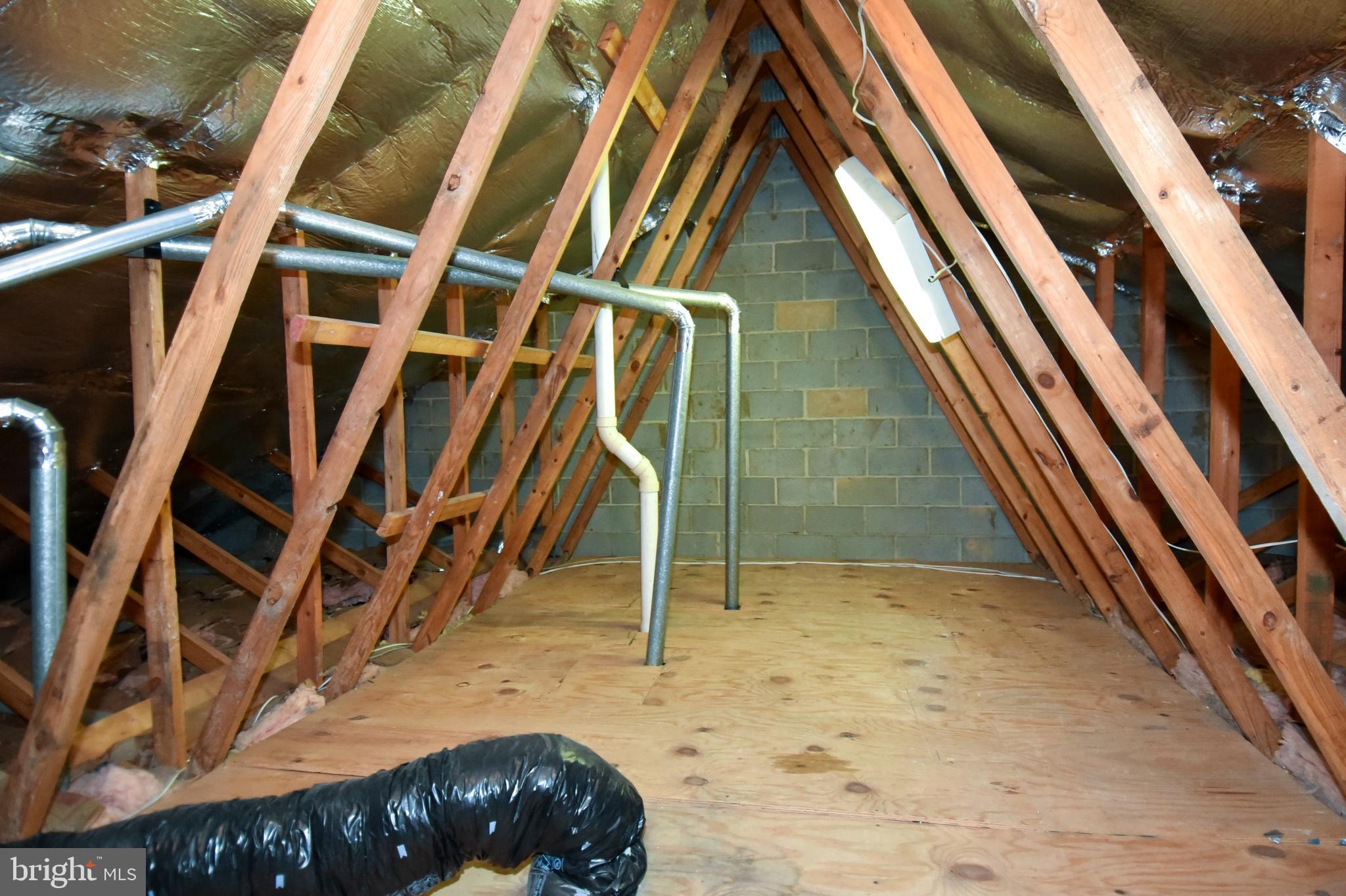 WESTHAMPTON MEWS - Residential