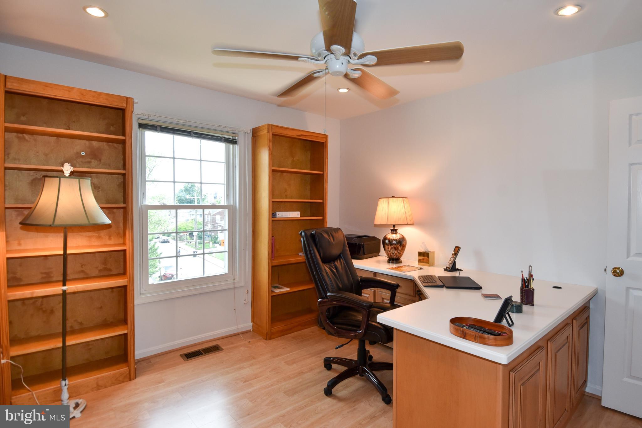 WESTHAMPTON MEWS - Residential