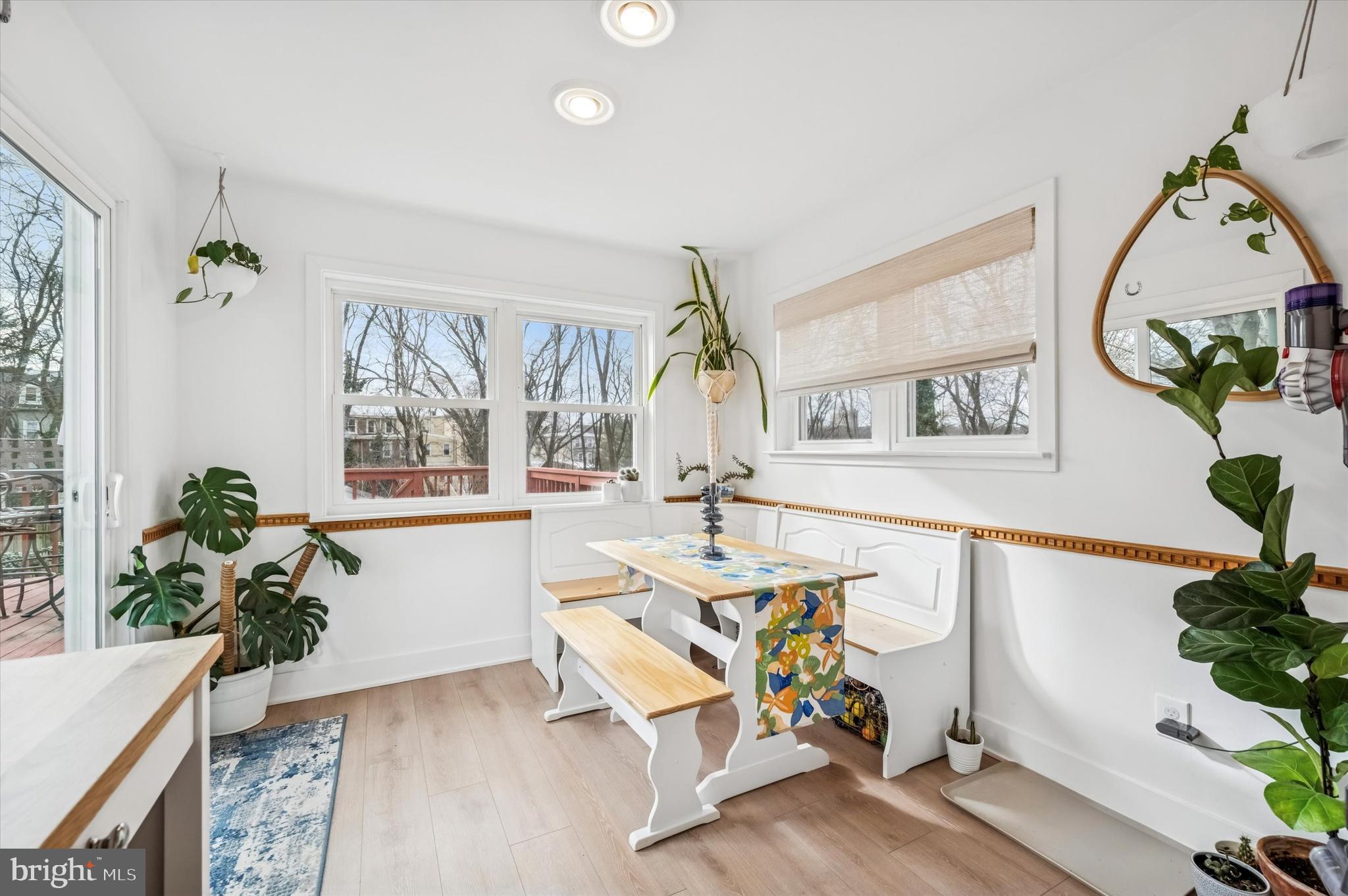 EAST FALLS - Residential