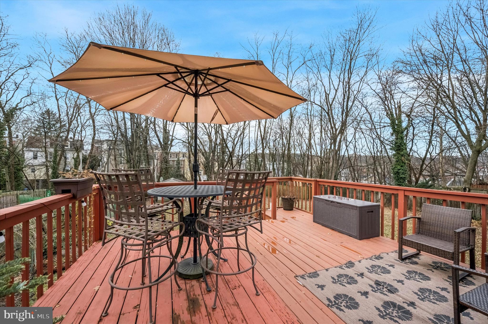 EAST FALLS - Residential