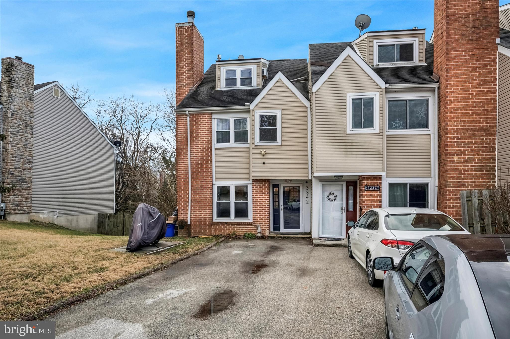 EAST FALLS - Residential