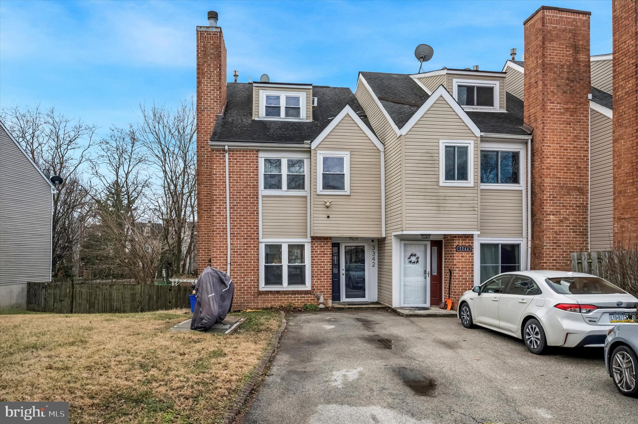 EAST FALLS - Residential