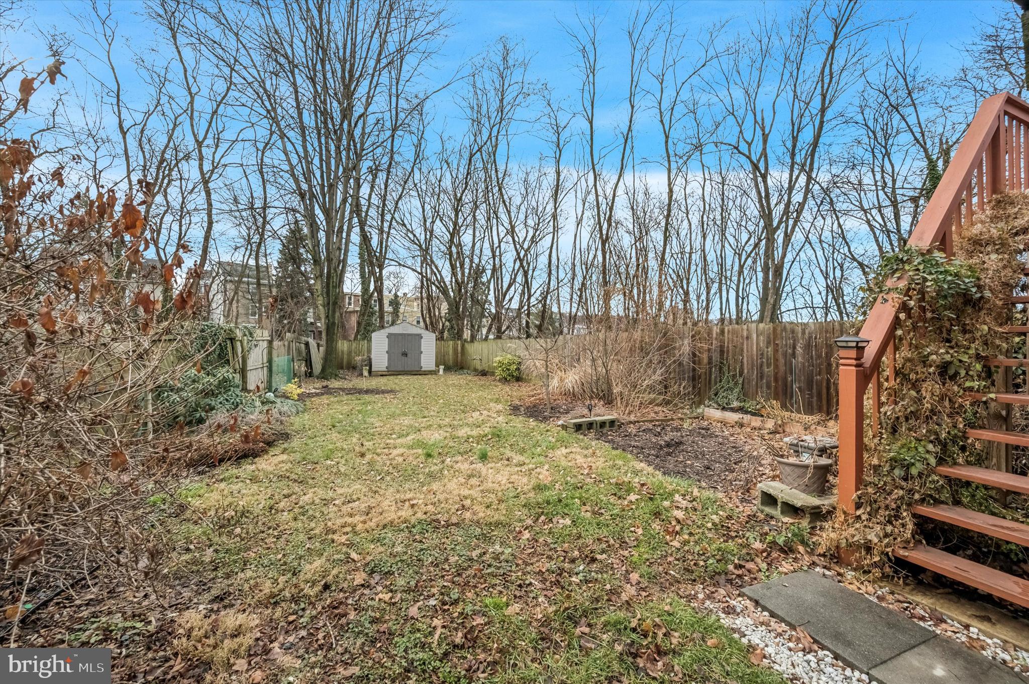 EAST FALLS - Residential