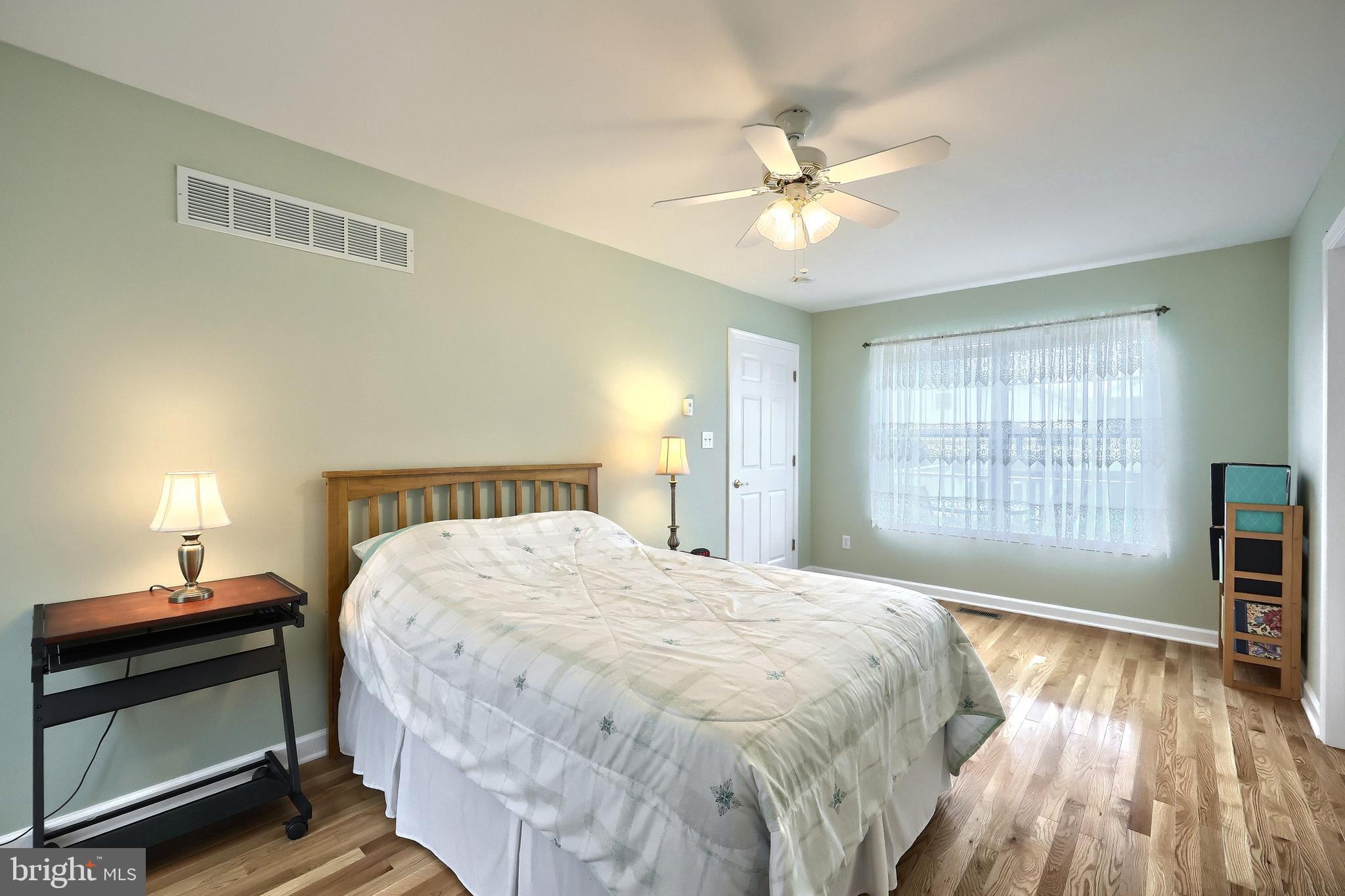 STRAWBERRY FIELDS - Residential