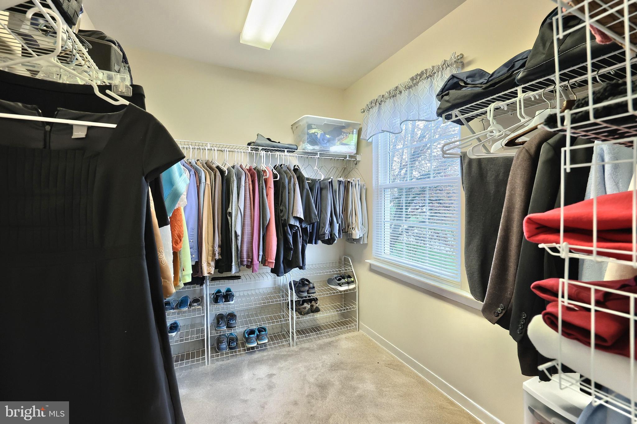 STRAWBERRY FIELDS - Residential