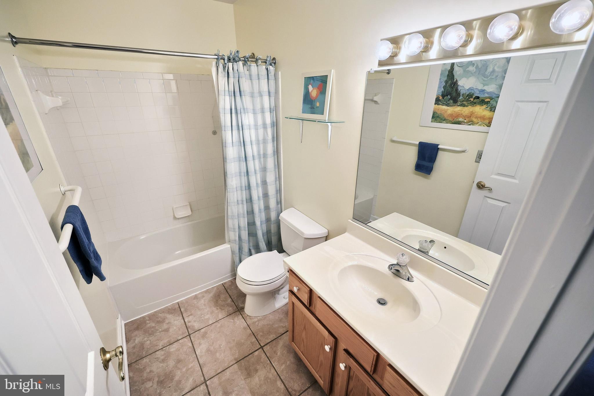 STRAWBERRY FIELDS - Residential