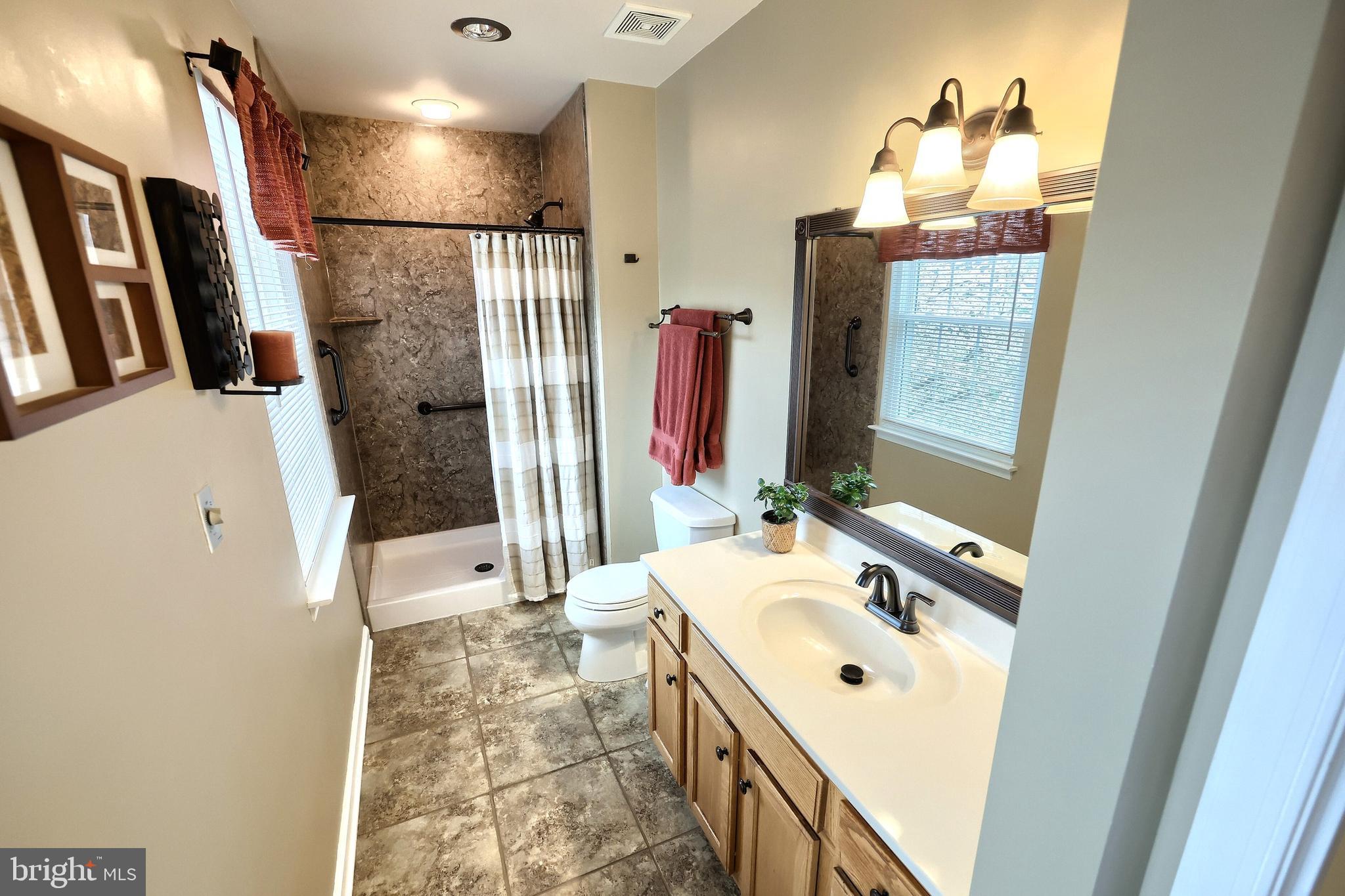 STRAWBERRY FIELDS - Residential