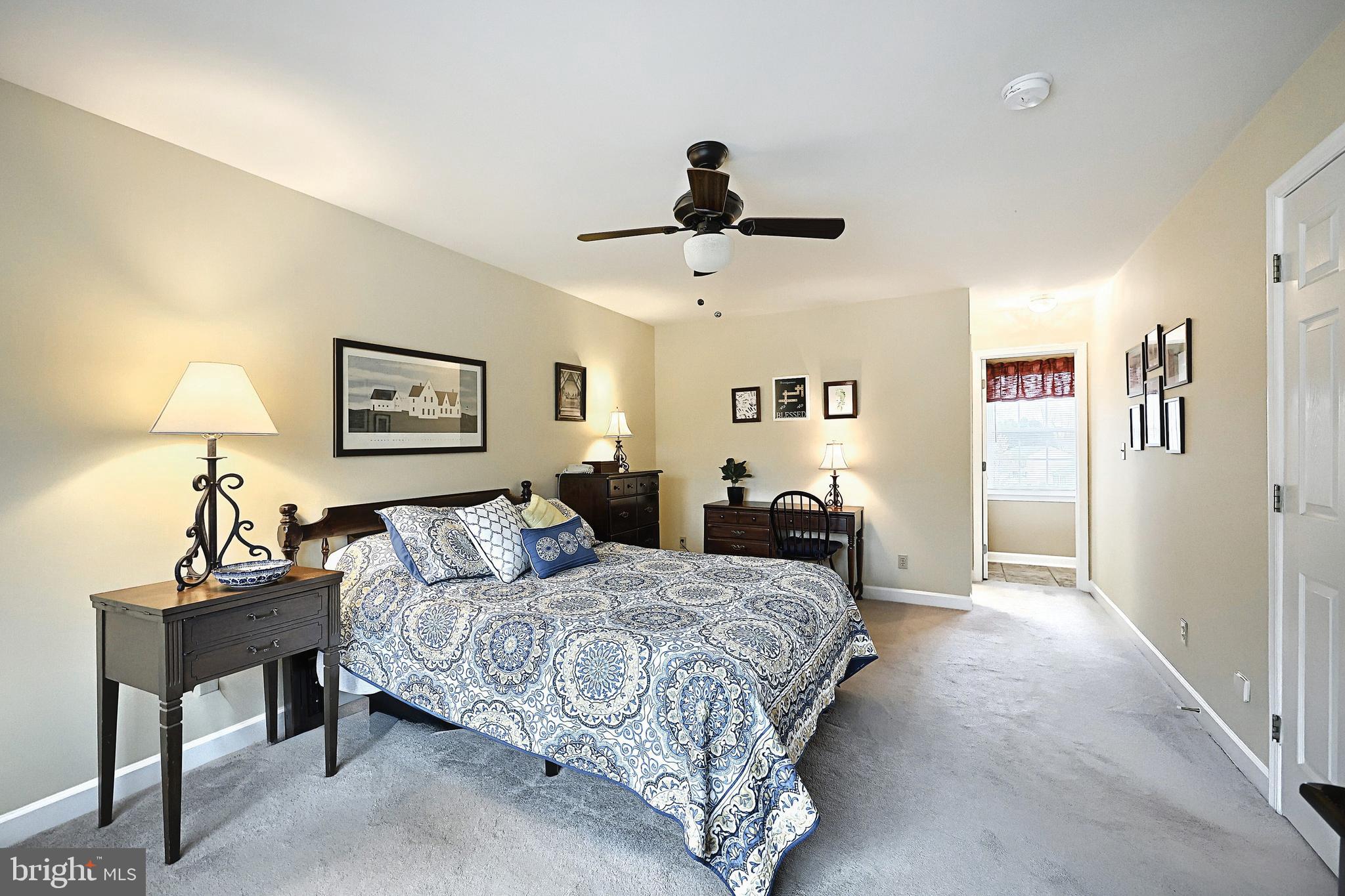 STRAWBERRY FIELDS - Residential