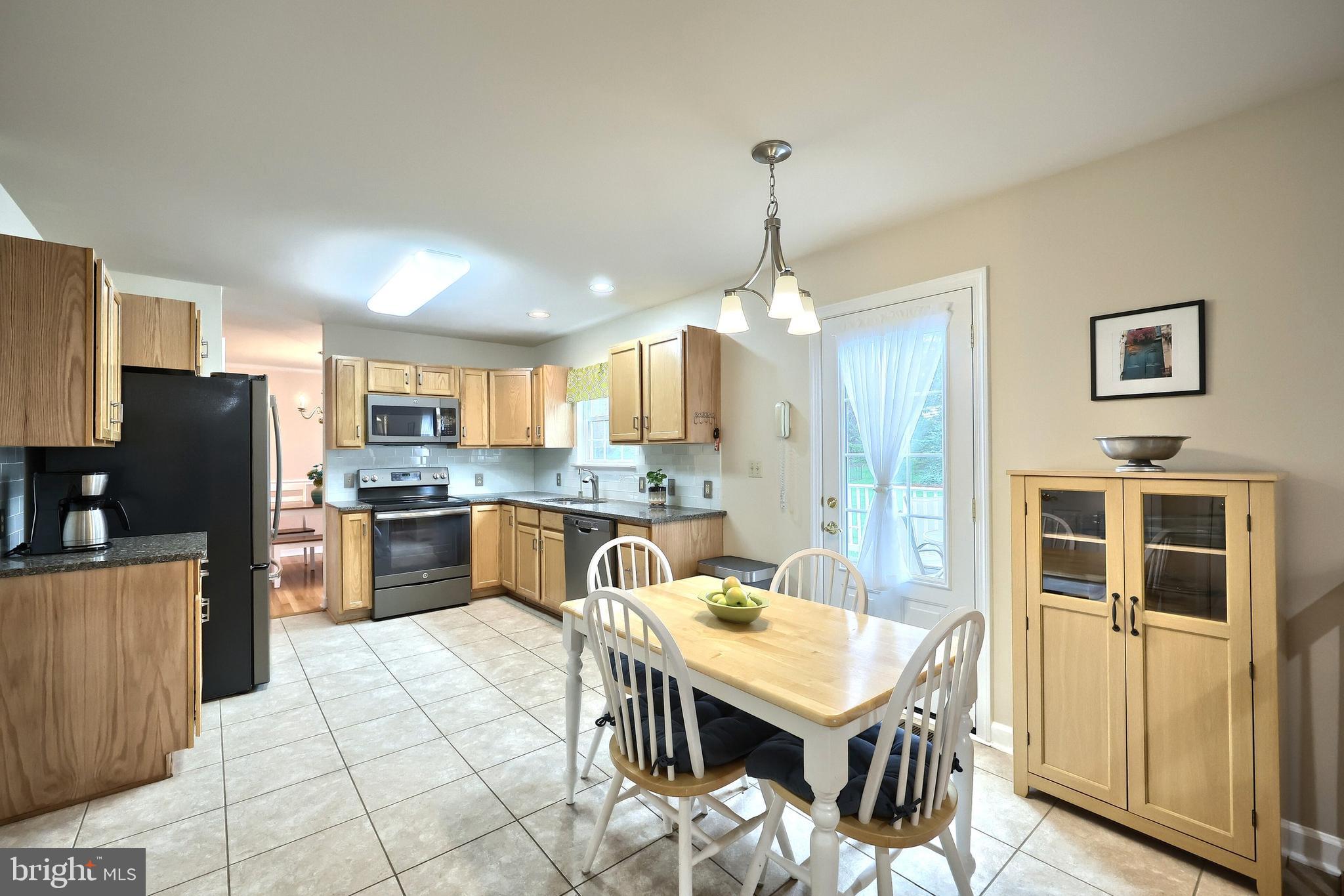 STRAWBERRY FIELDS - Residential