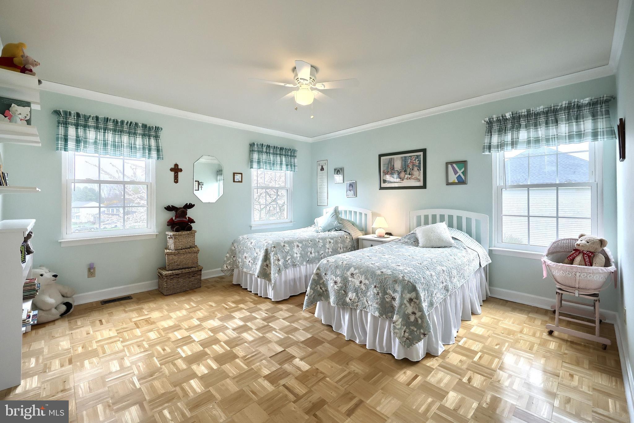 STRAWBERRY FIELDS - Residential