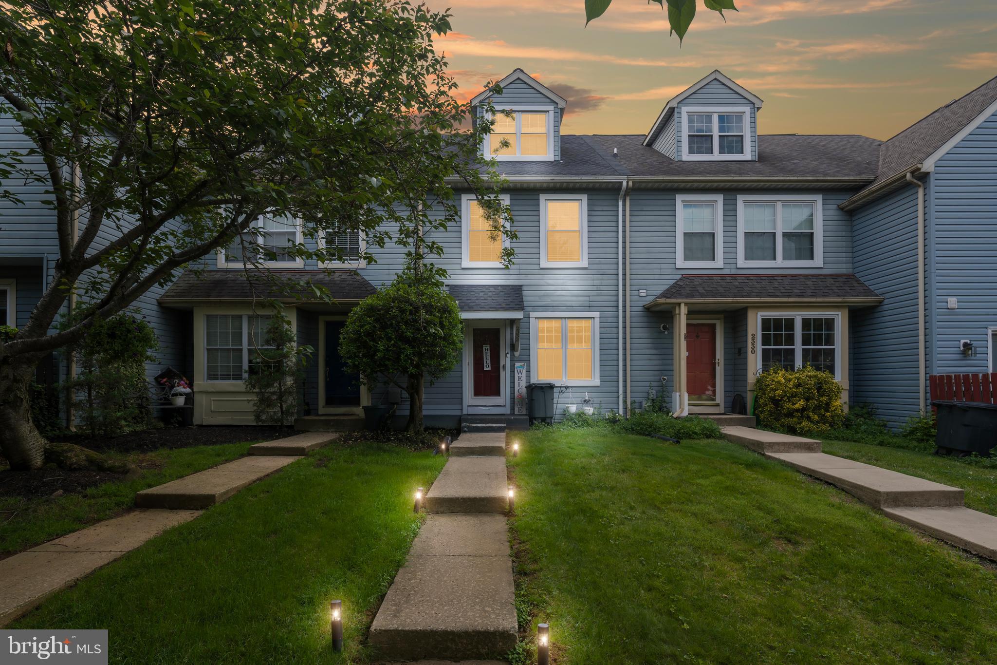 2332 DARBY COURT