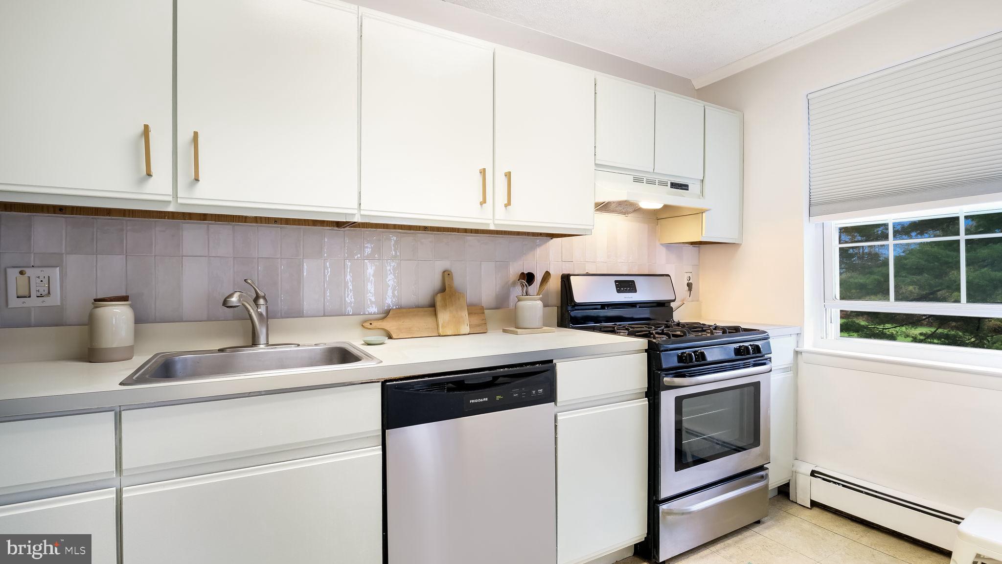 LAFAYETTE GREEN - Residential