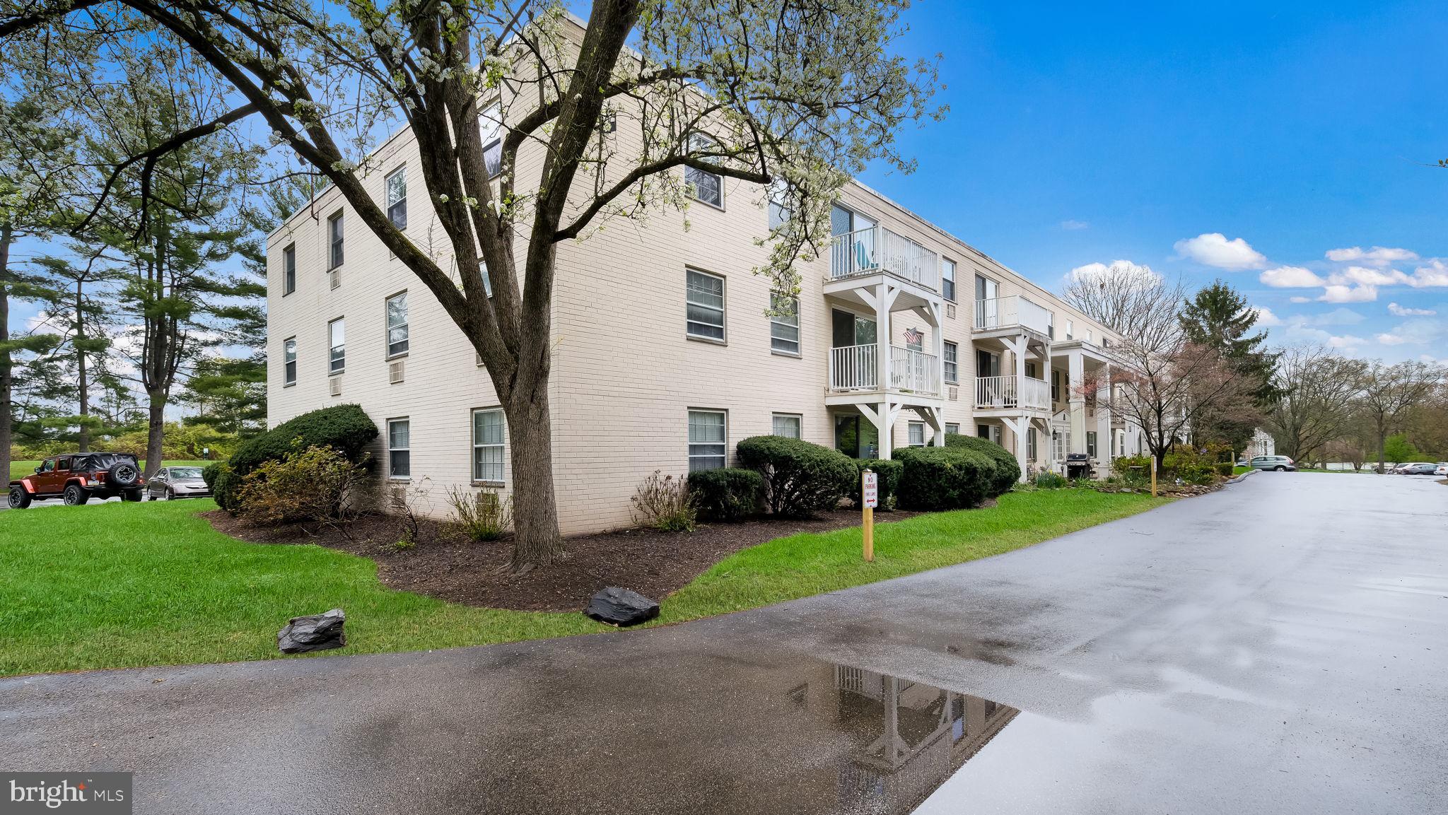 LAFAYETTE GREEN - Residential