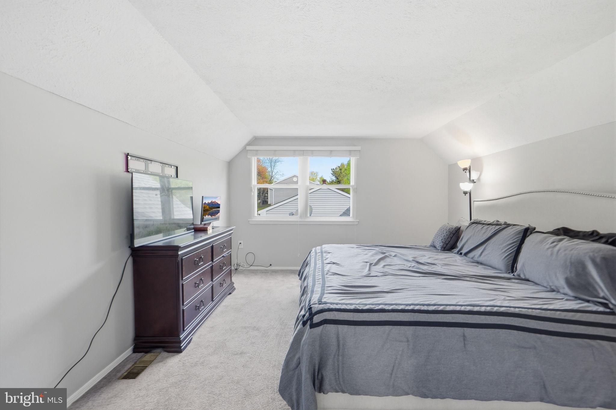 NORTHVIEW AT LAKE VILLAGE - Residential