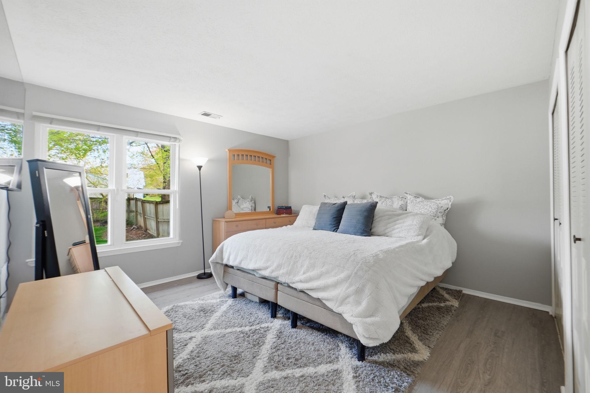 NORTHVIEW AT LAKE VILLAGE - Residential