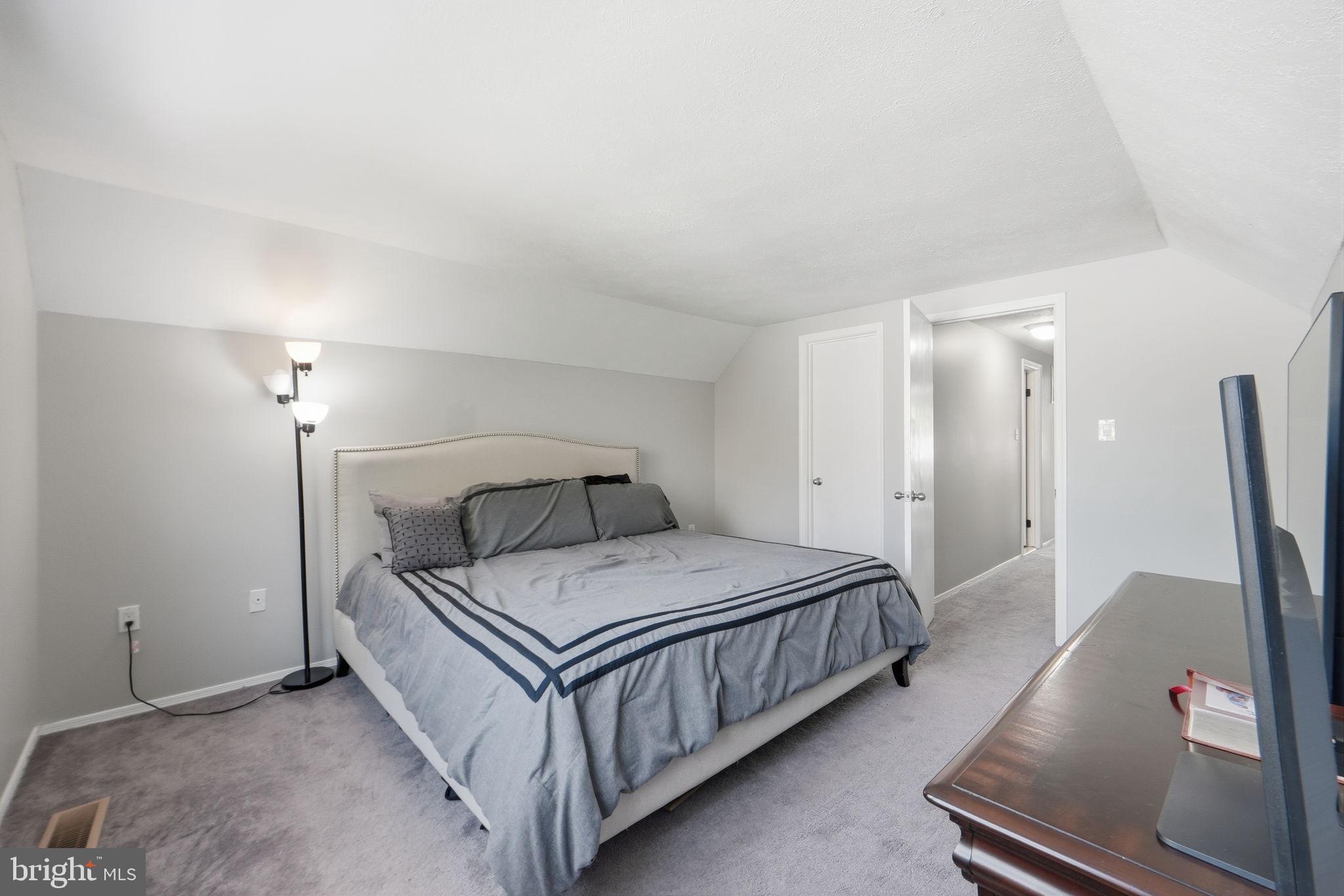 NORTHVIEW AT LAKE VILLAGE - Residential