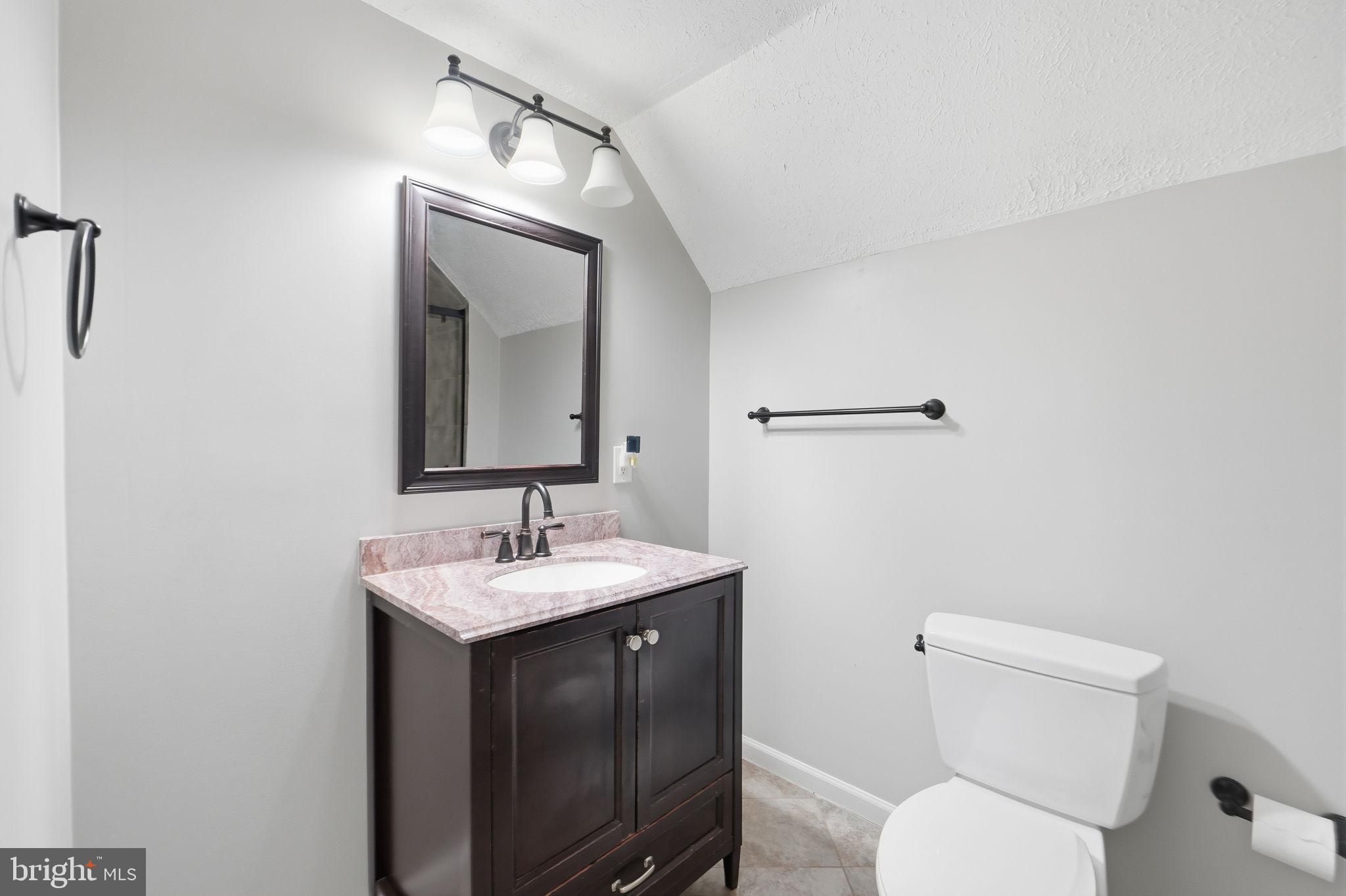 NORTHVIEW AT LAKE VILLAGE - Residential