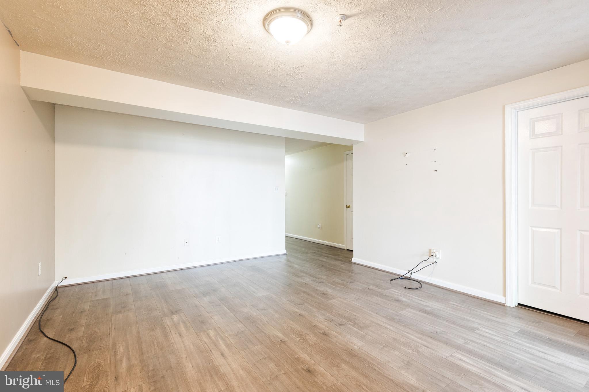 STONEY BEACH - Residential Lease