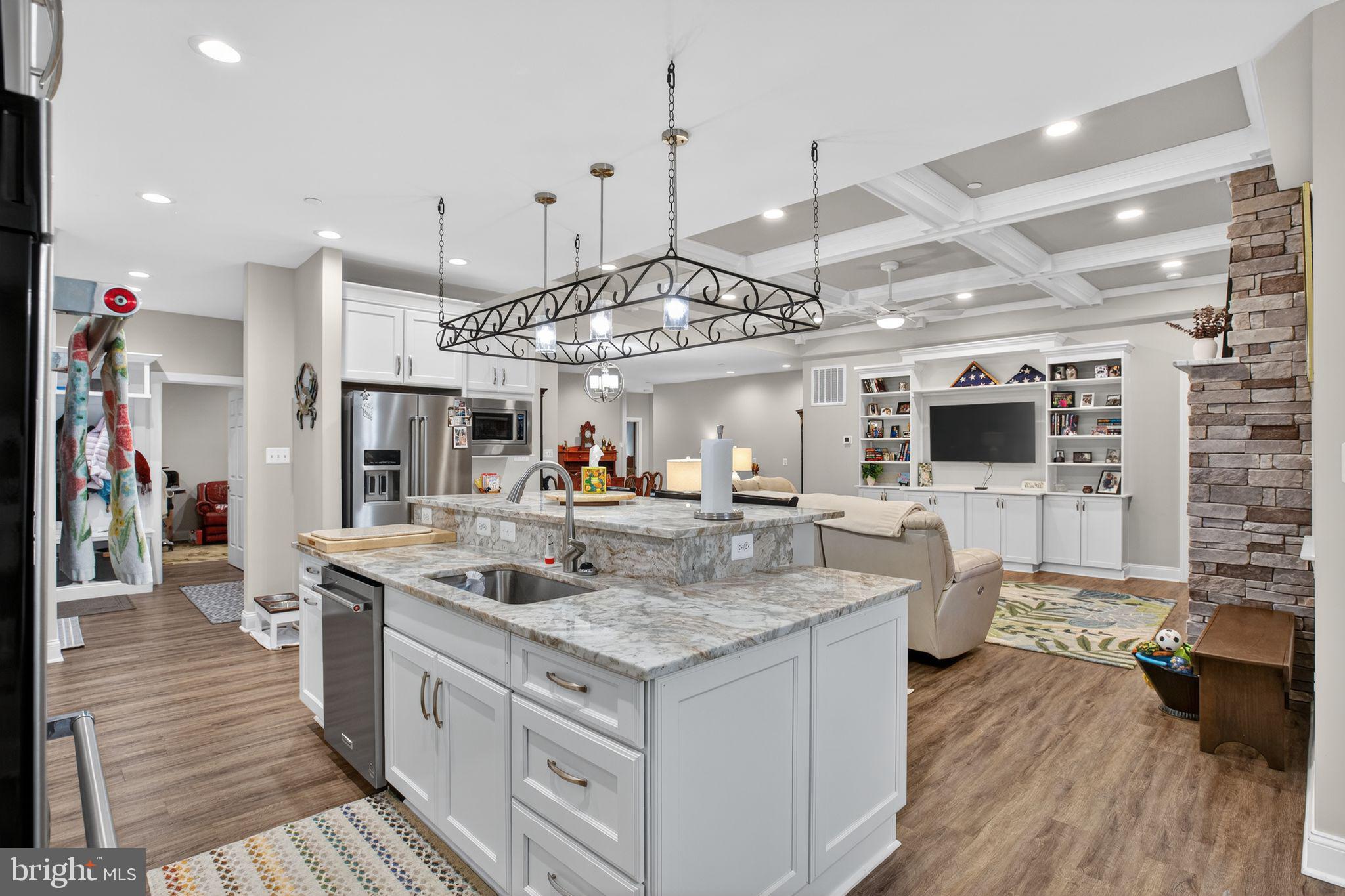 SWAN POINT - Residential