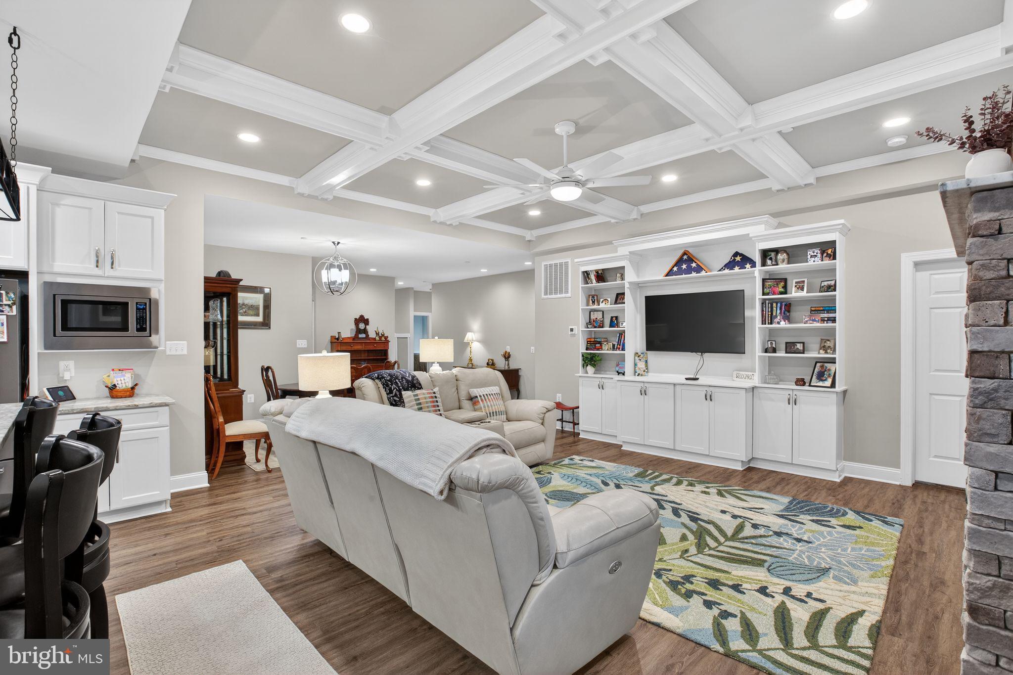 SWAN POINT - Residential