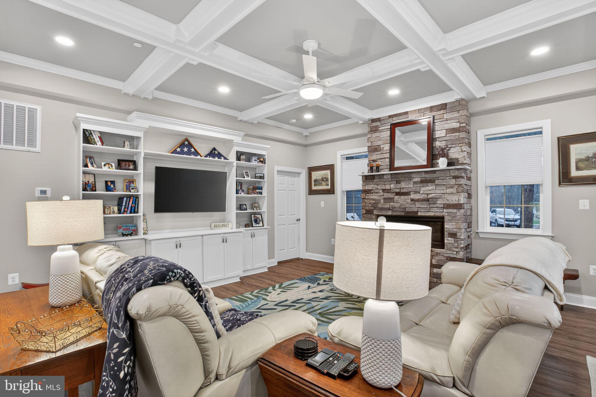 SWAN POINT - Residential