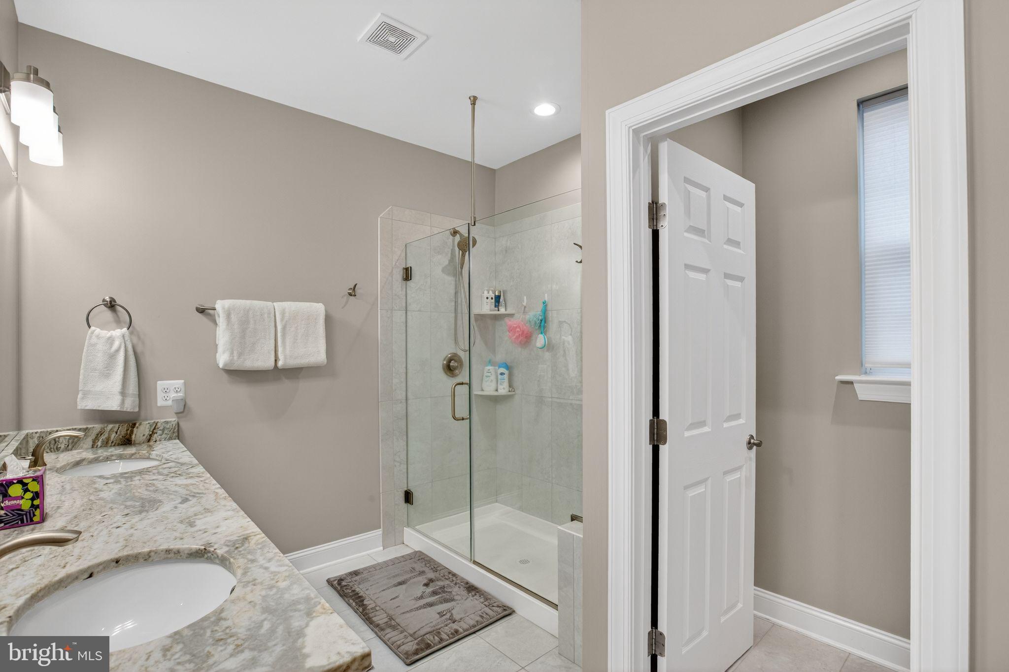 SWAN POINT - Residential