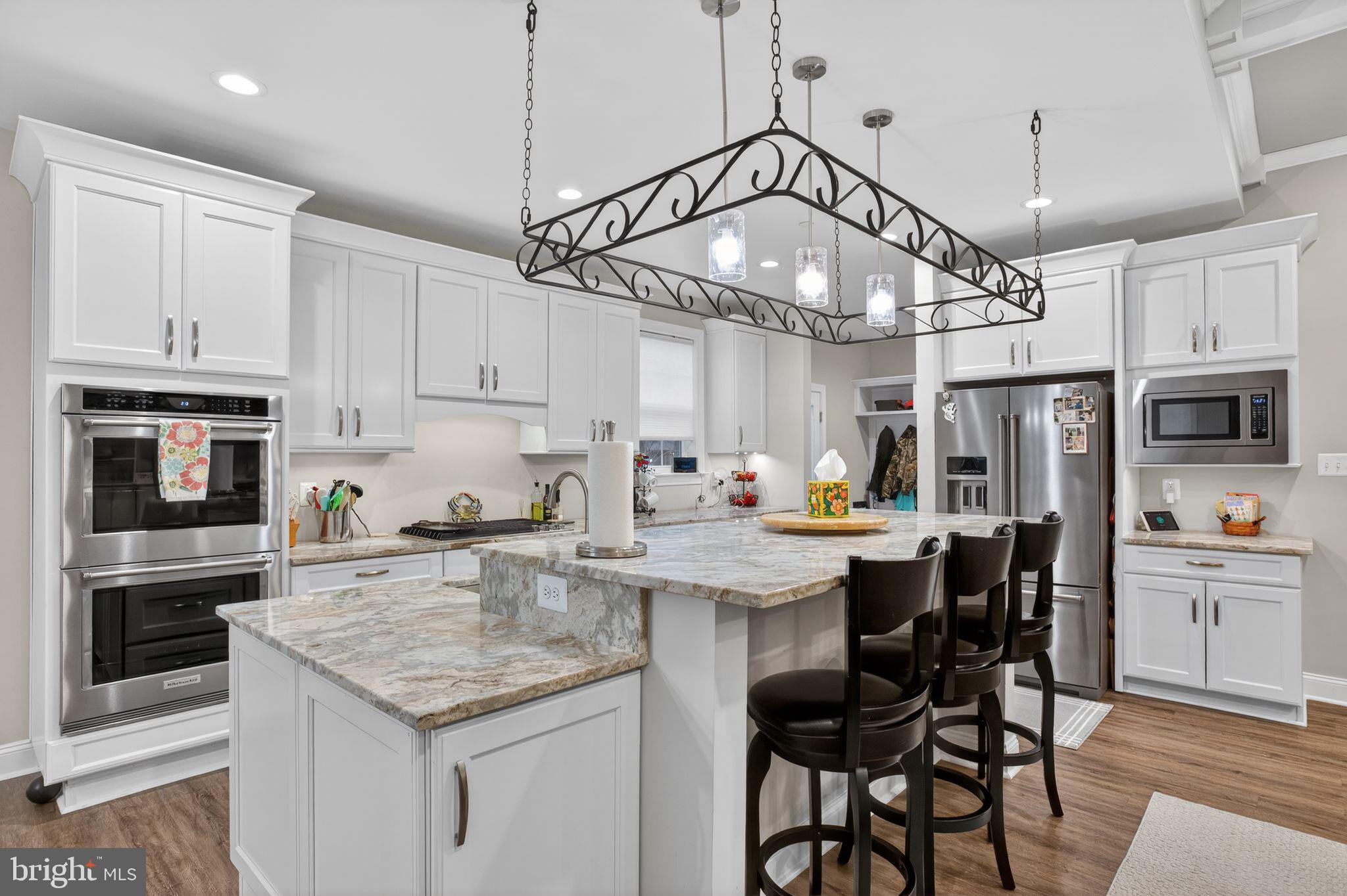 SWAN POINT - Residential