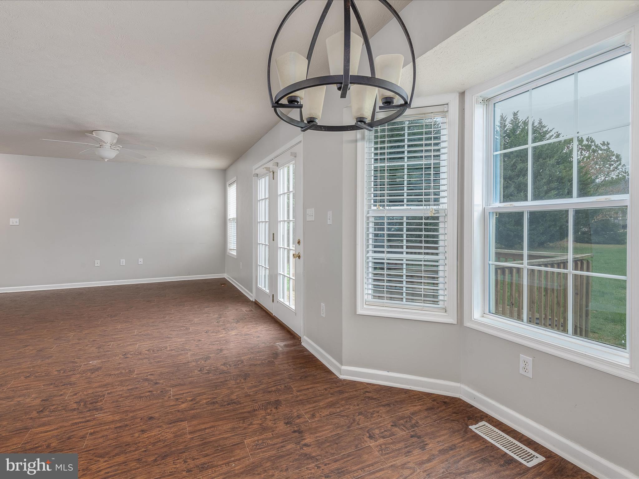 PEBBLE RIDGE - Residential