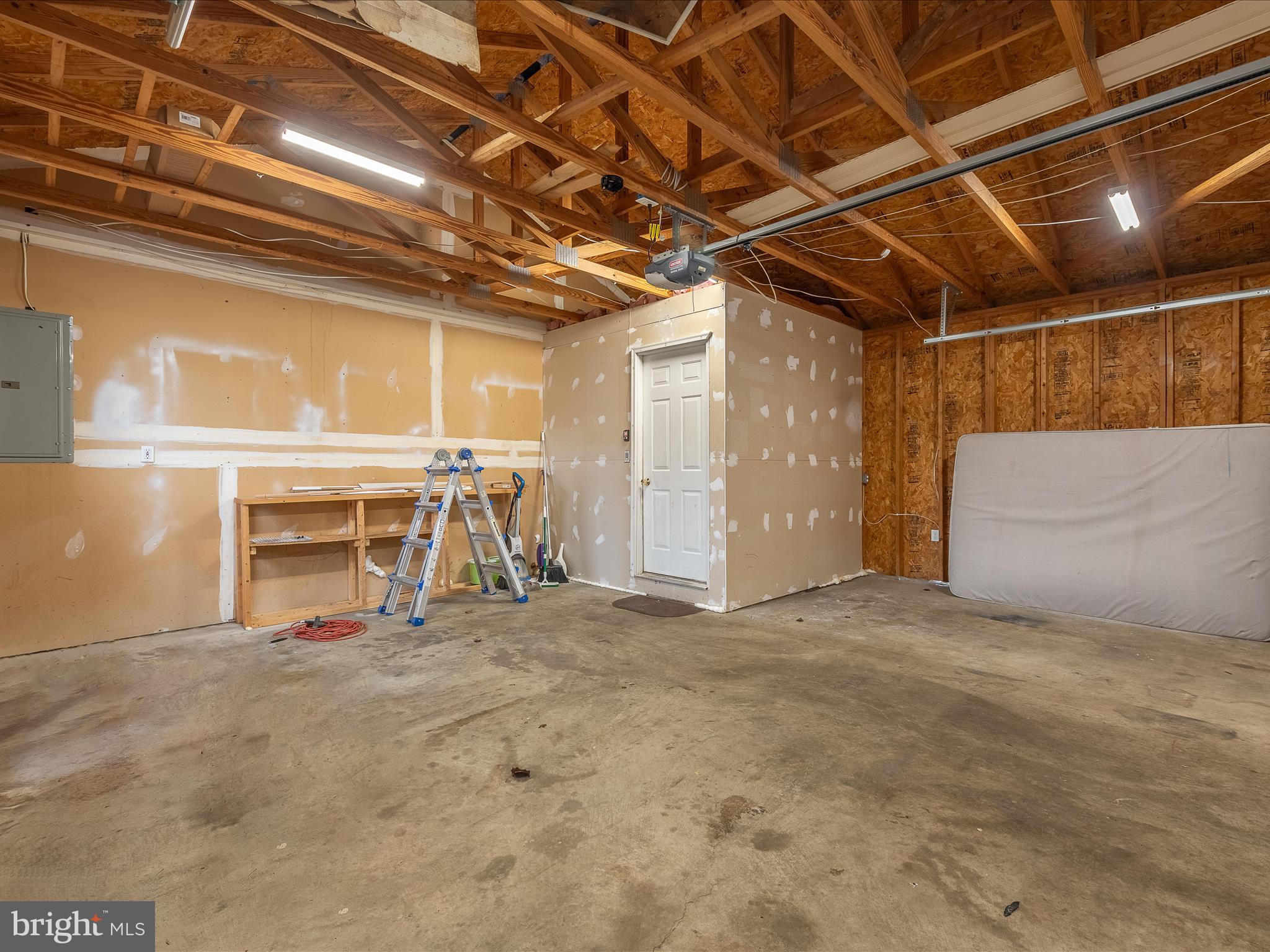 PEBBLE RIDGE - Residential