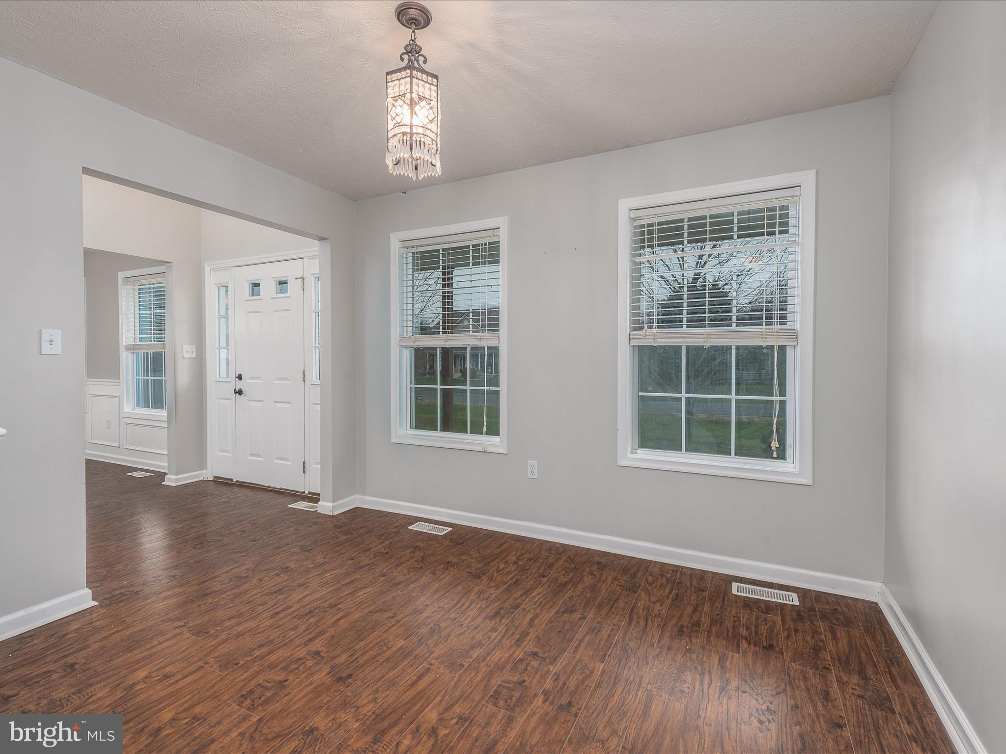 PEBBLE RIDGE - Residential