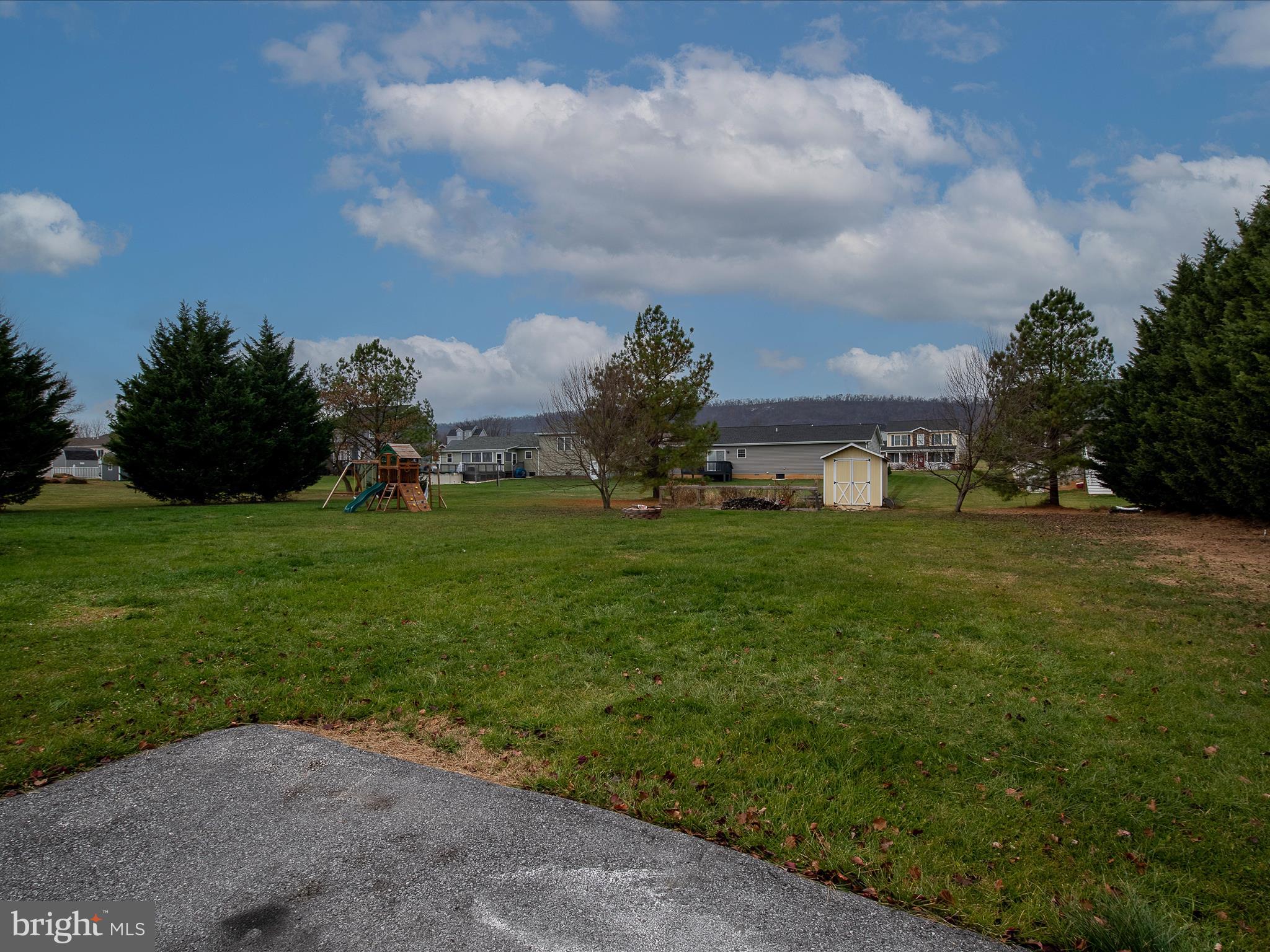 PEBBLE RIDGE - Residential