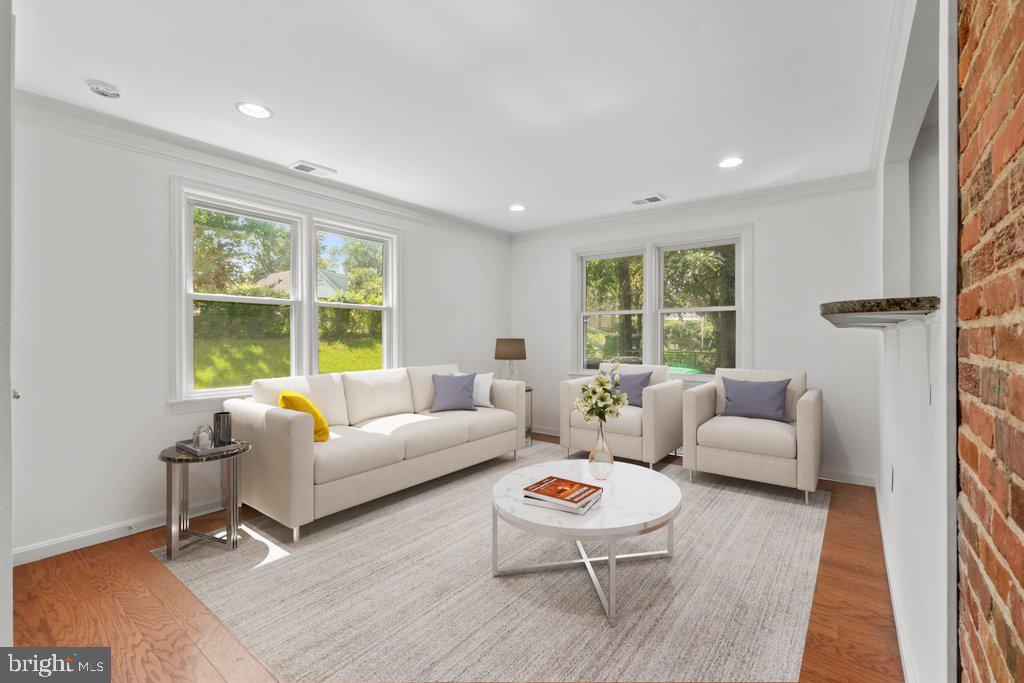 RADIANT VALLEY - Residential