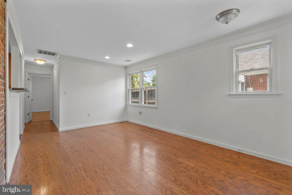 RADIANT VALLEY - Residential