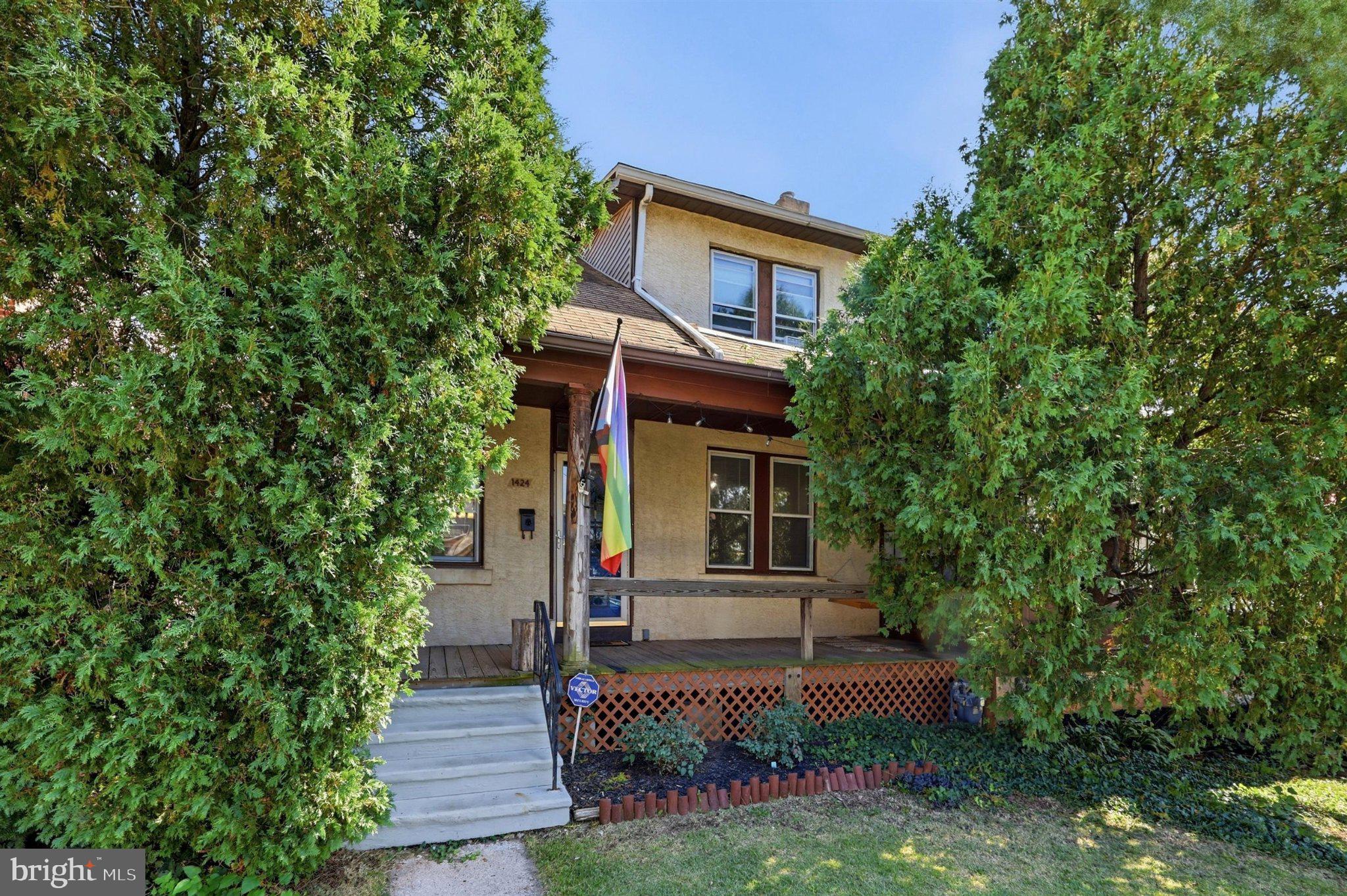 1424 JUNIPER STREET