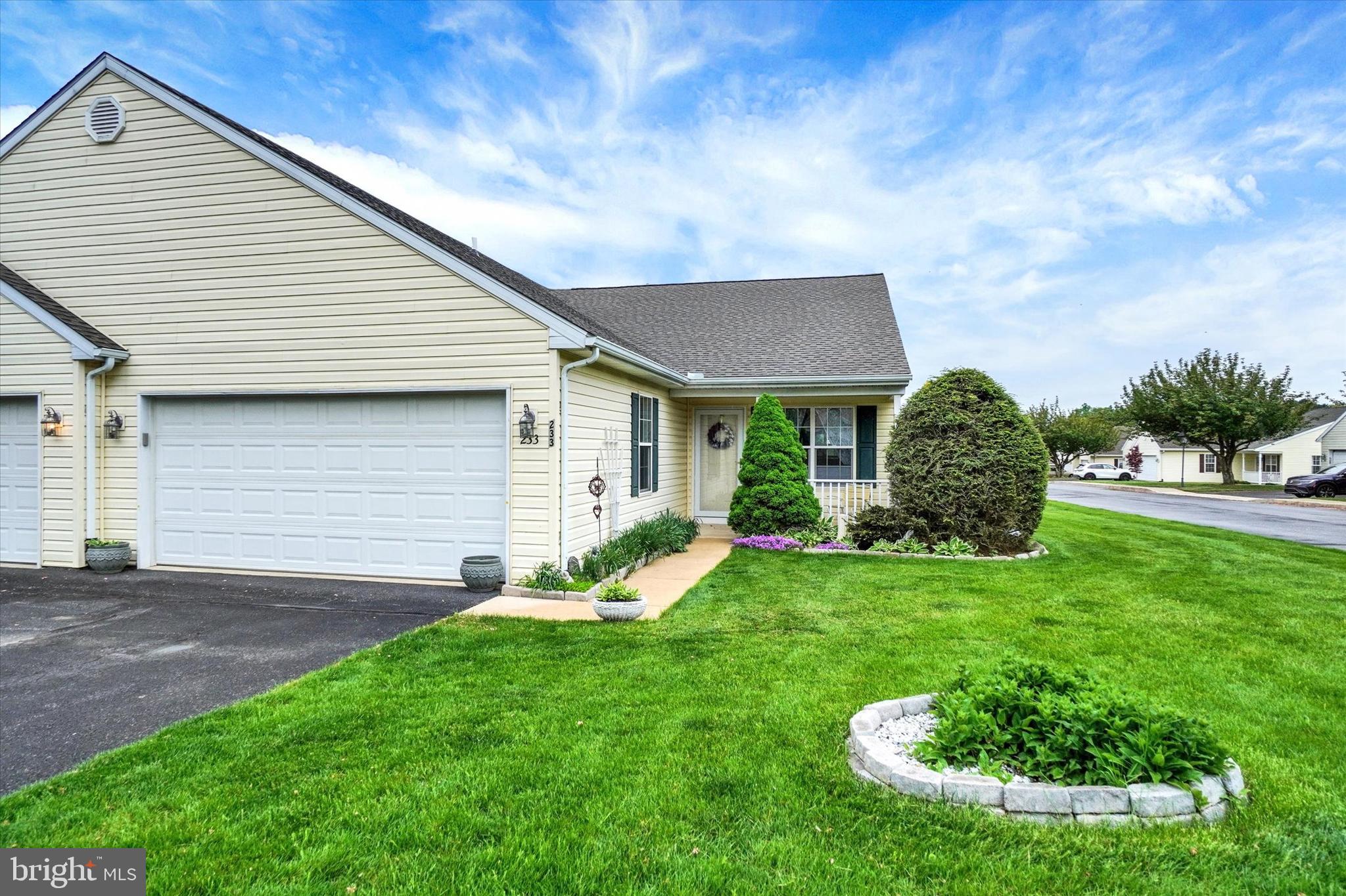 233 EQUINE COVE